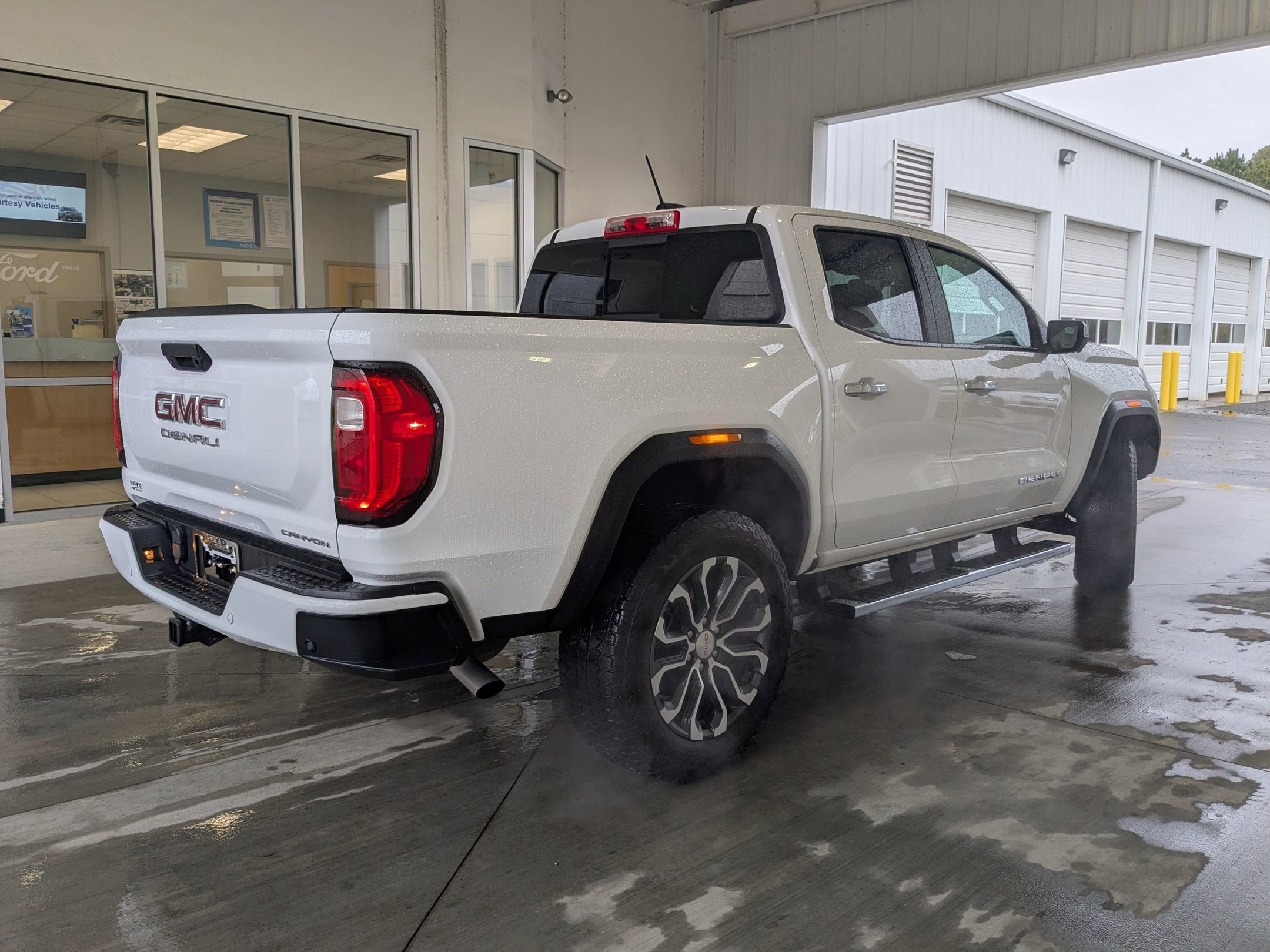 2024 GMC Canyon Denali