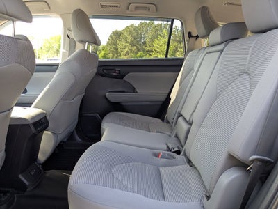 2023 Toyota Highlander LE