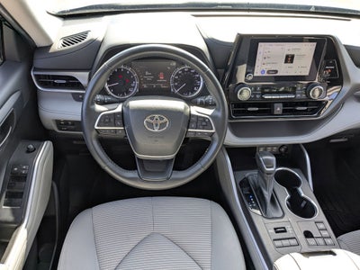 2023 Toyota Highlander LE