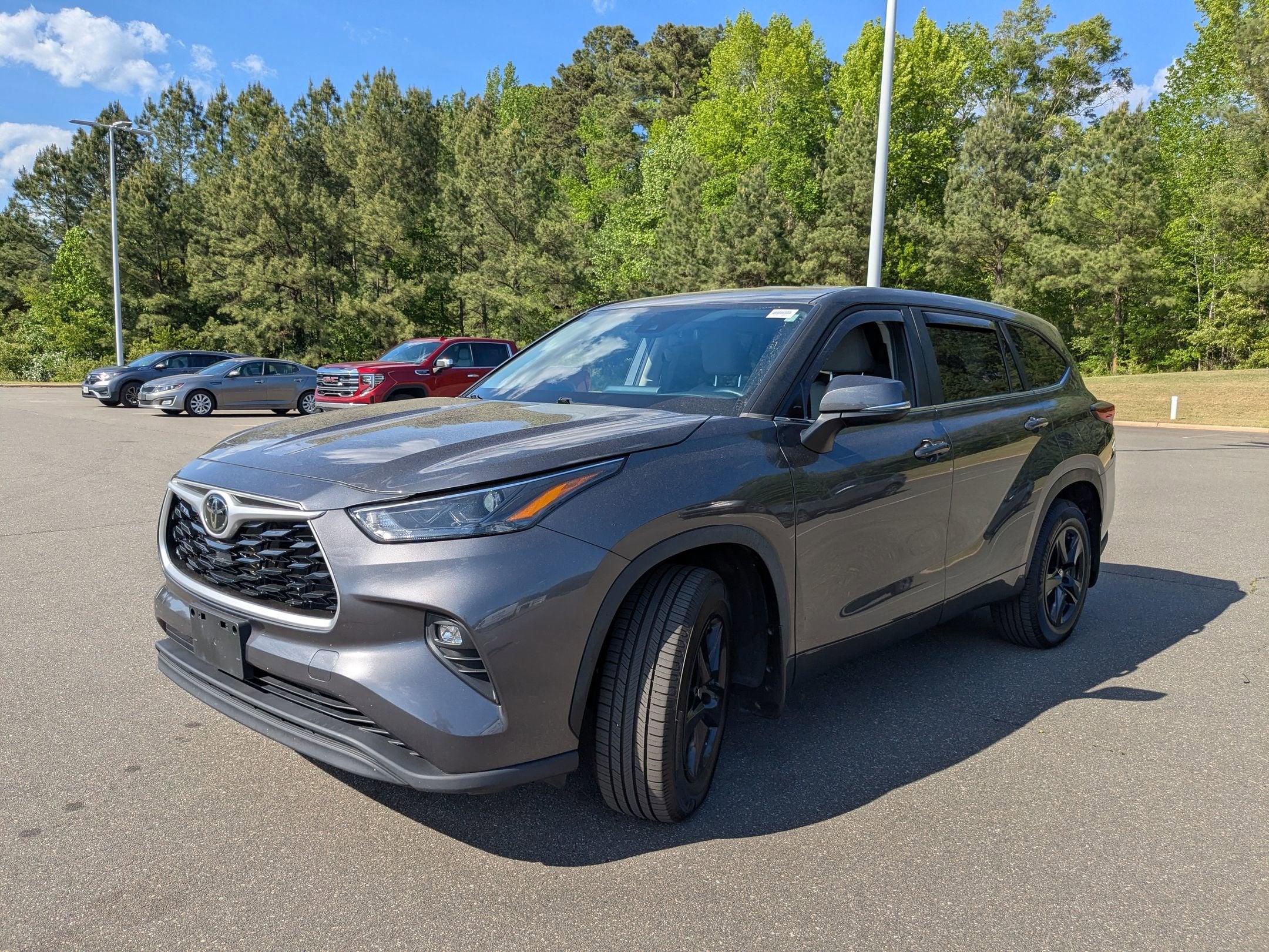 2023 Toyota Highlander LE