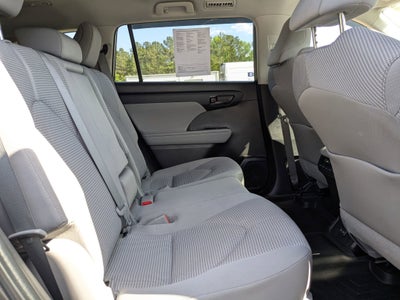 2023 Toyota Highlander LE