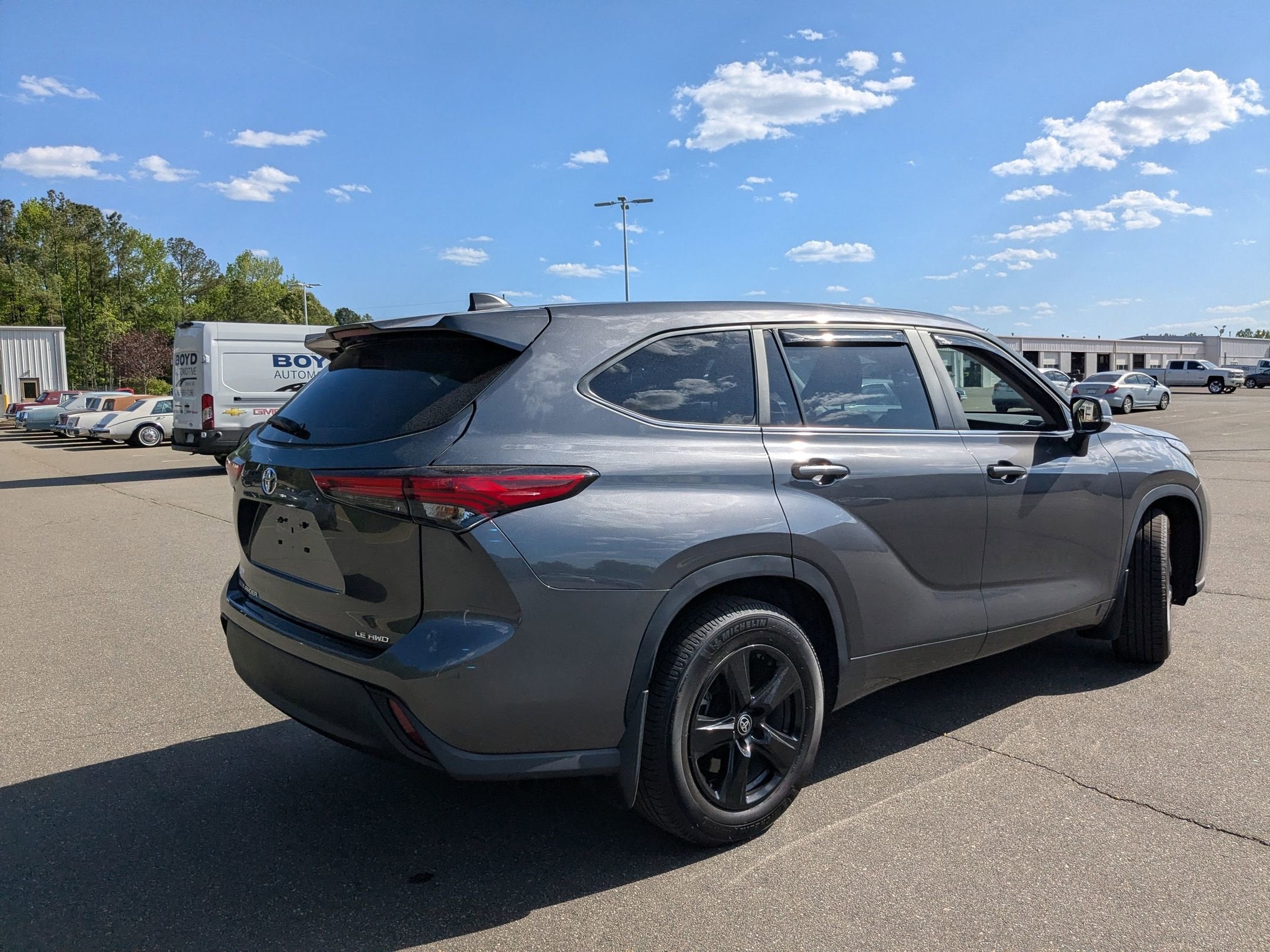 2023 Toyota Highlander LE
