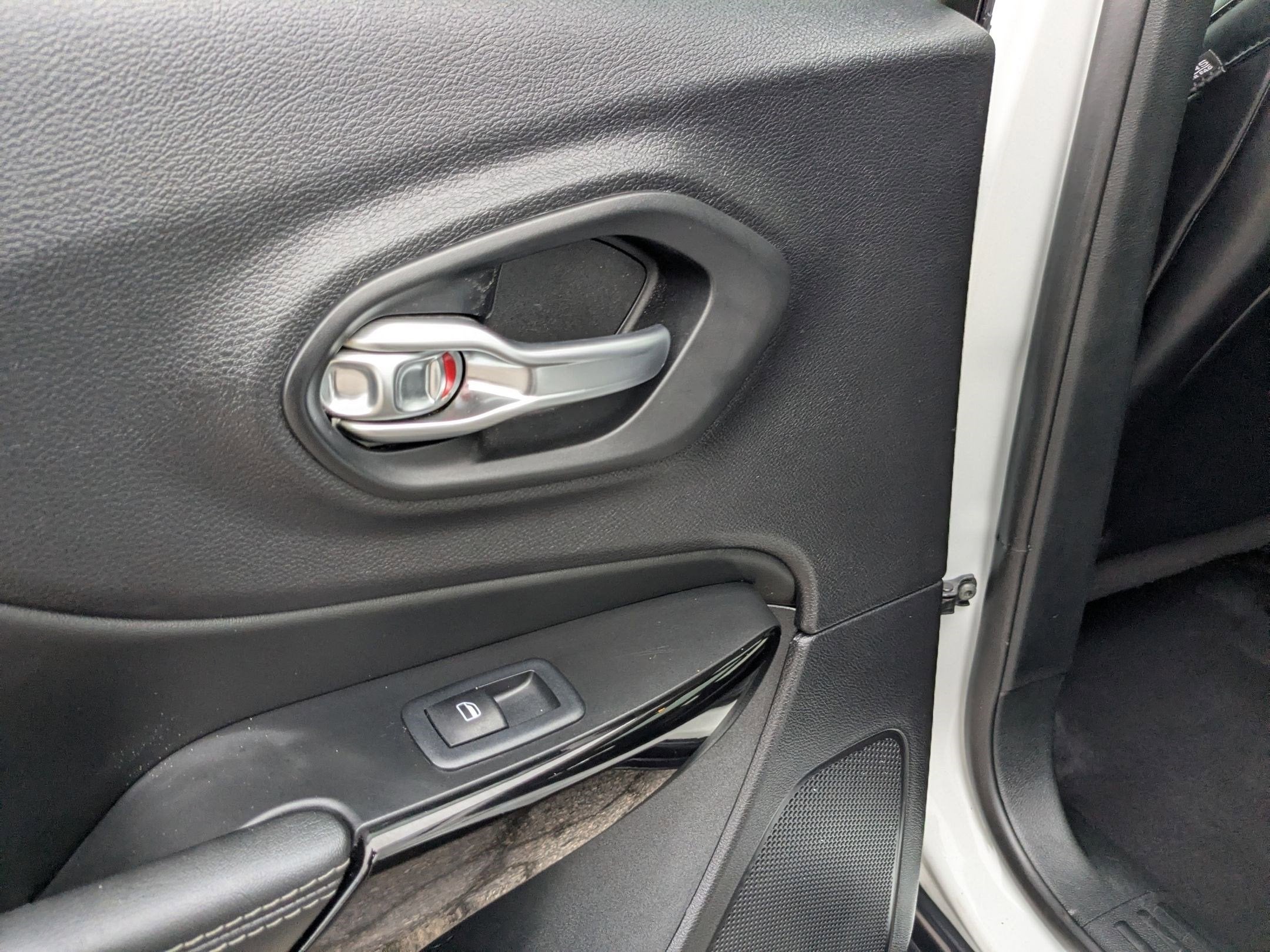 2023 Jeep Cherokee Altitude Lux 4x4