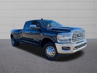 2022 RAM 3500 Limited Longhorn Crew Cab 4x4 8' Box