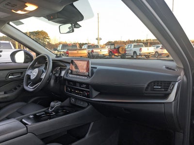 2023 Nissan Rogue SV FWD