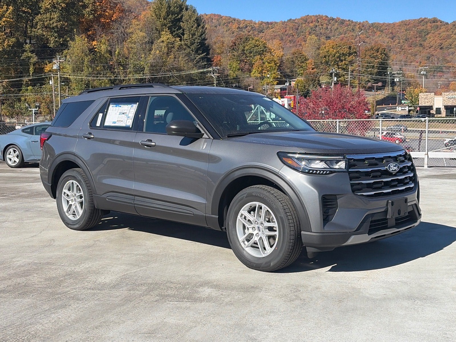 2027 Ford Explorer Active w/100A Pkg
