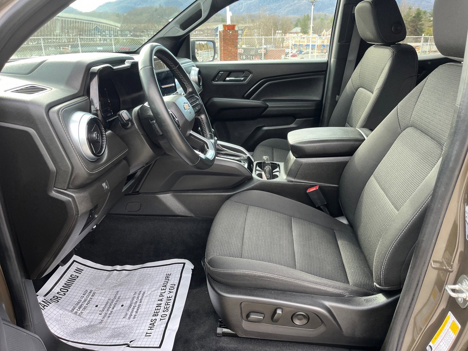 2023 Chevrolet Colorado 4WD LT