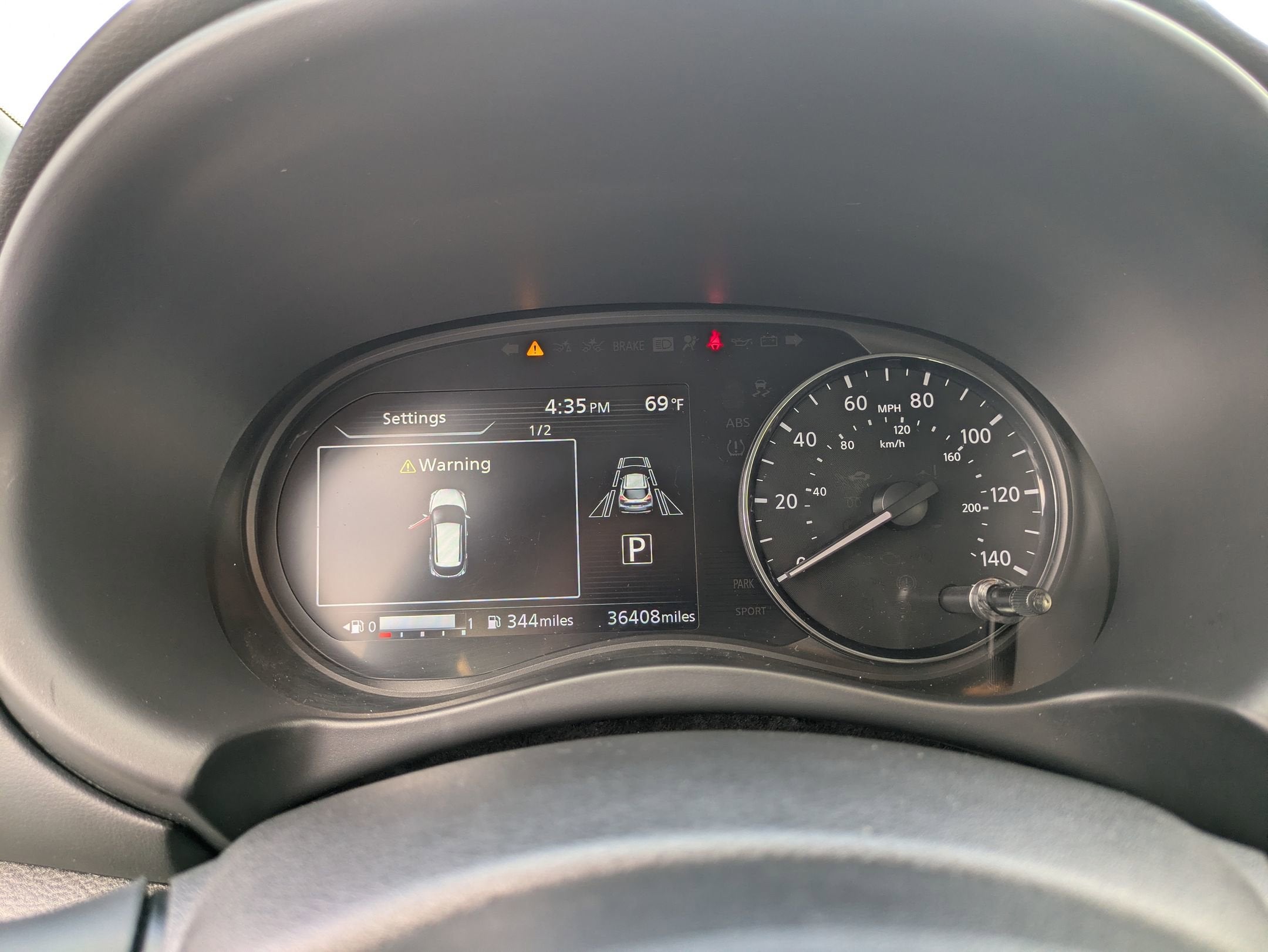 2023 Nissan Kicks SR