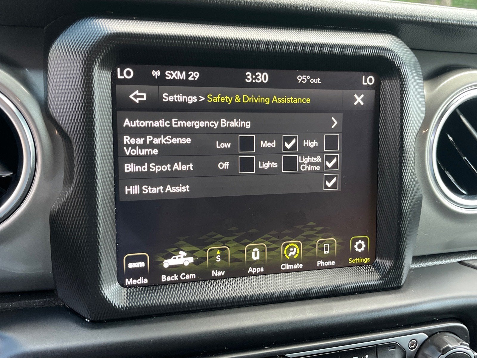 2022 Jeep Gladiator Overland