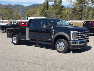 2026 Ford Super Duty F-450 DRW Lariat DRW