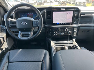 2026 Ford Super Duty F-450 DRW Lariat DRW