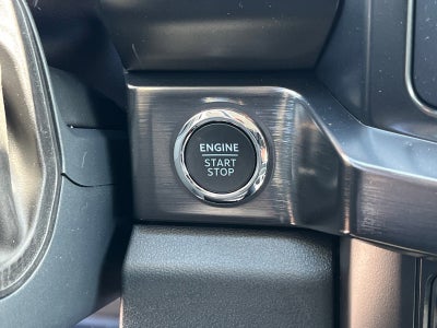 2026 Ford Super Duty F-450 DRW Lariat DRW