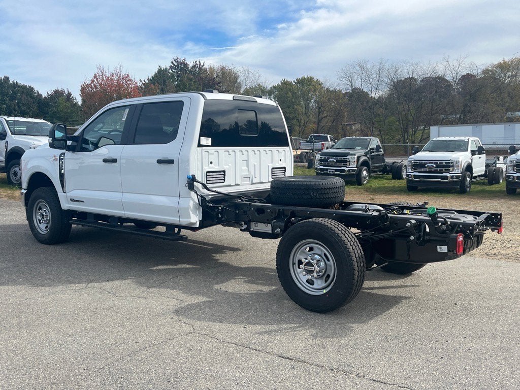 2026 Ford Super Duty F-350 SRW XL