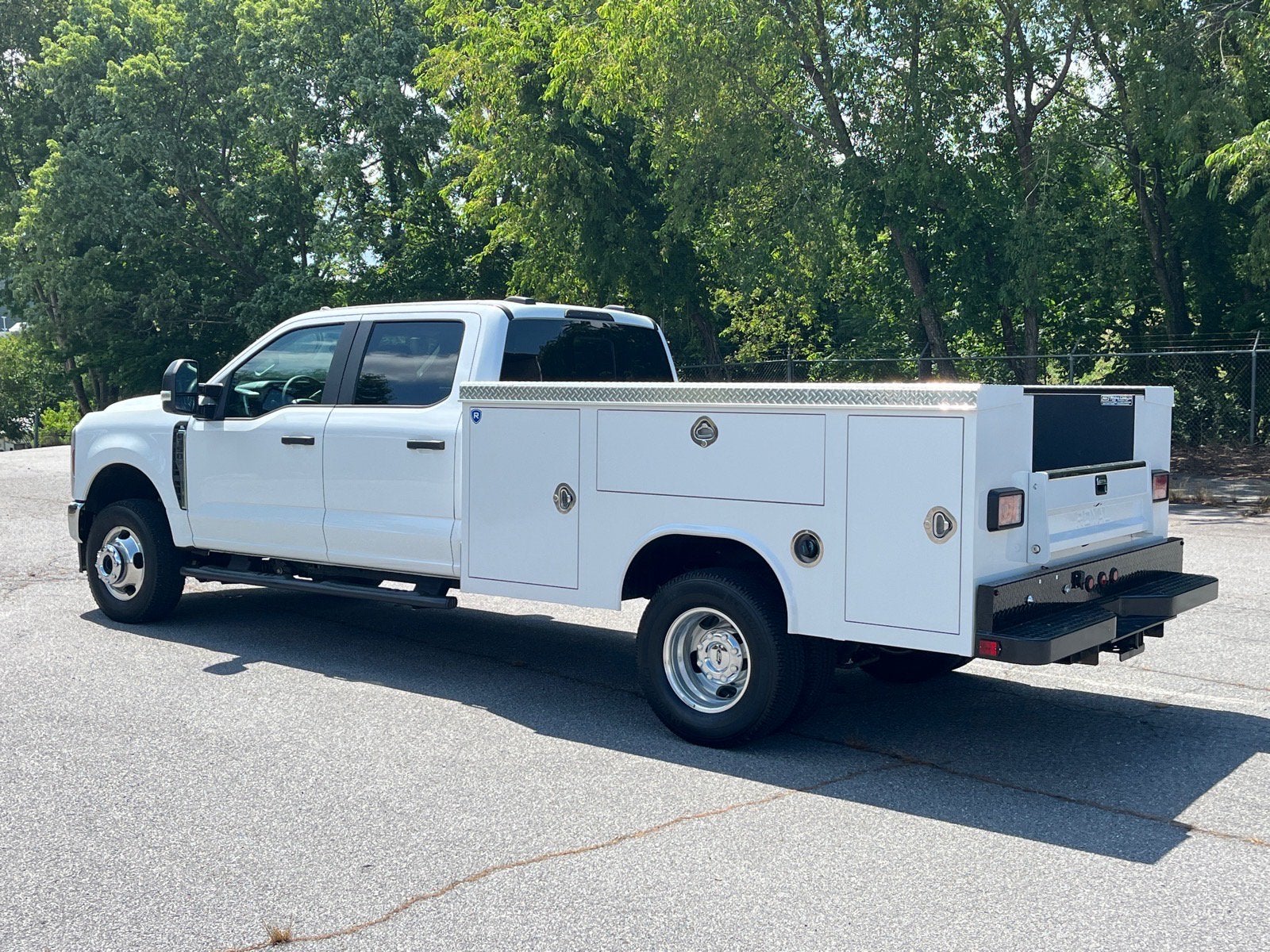 2025 Ford Super Duty F-350 DRW XL