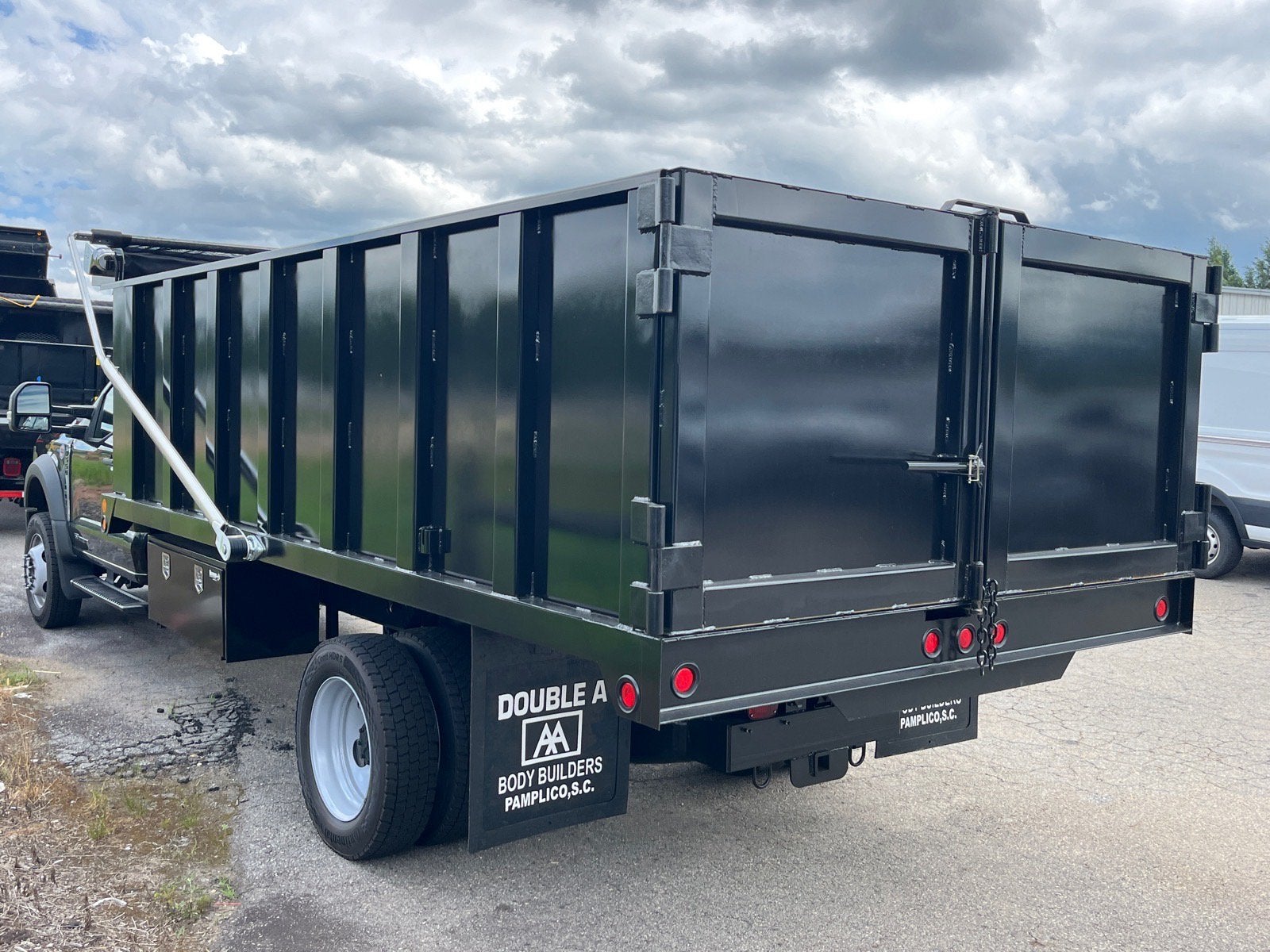 2026 Ford Super Duty F-550 DRW XL DRW