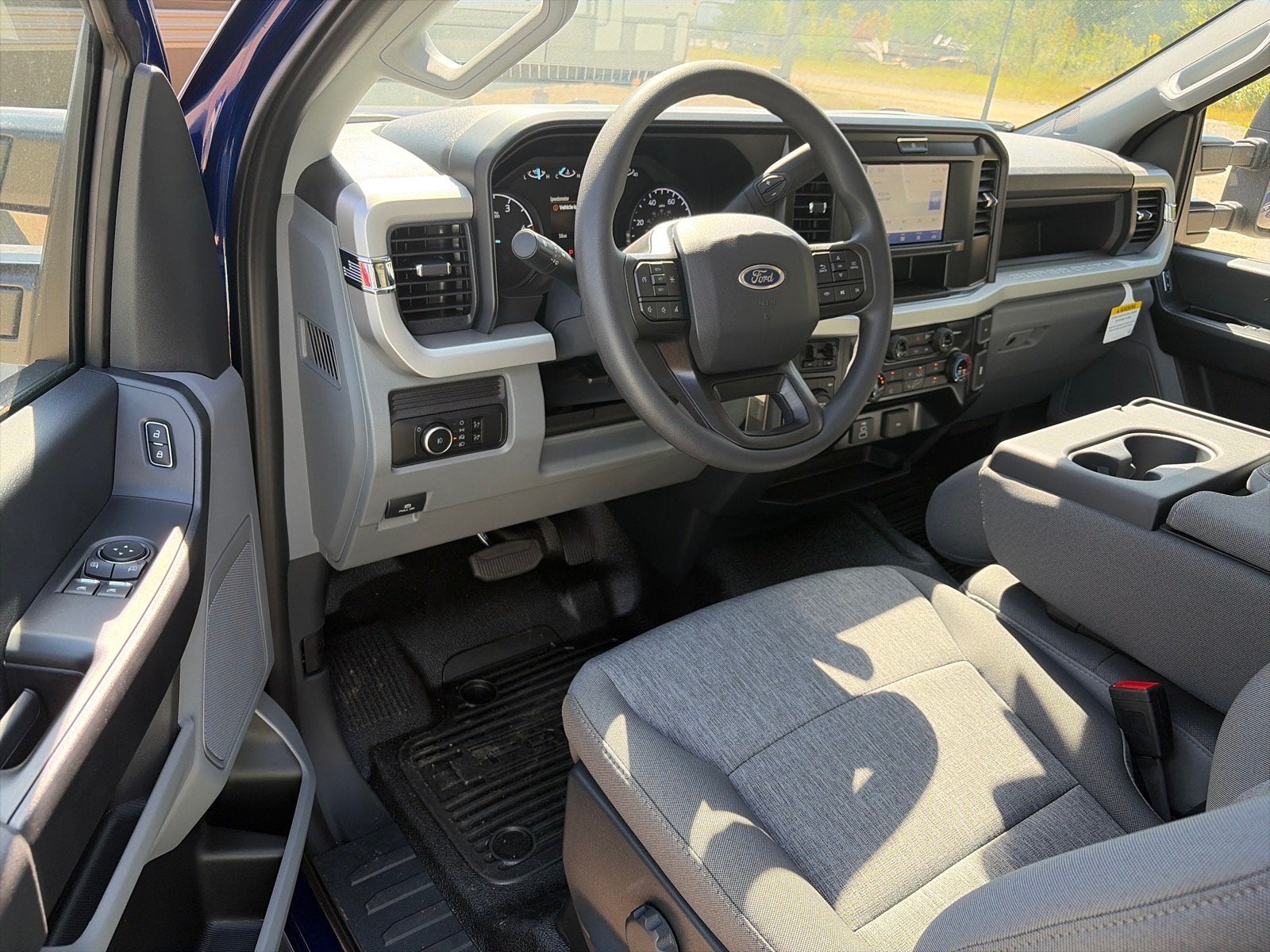 2026 Ford Super Duty F-550 DRW XL