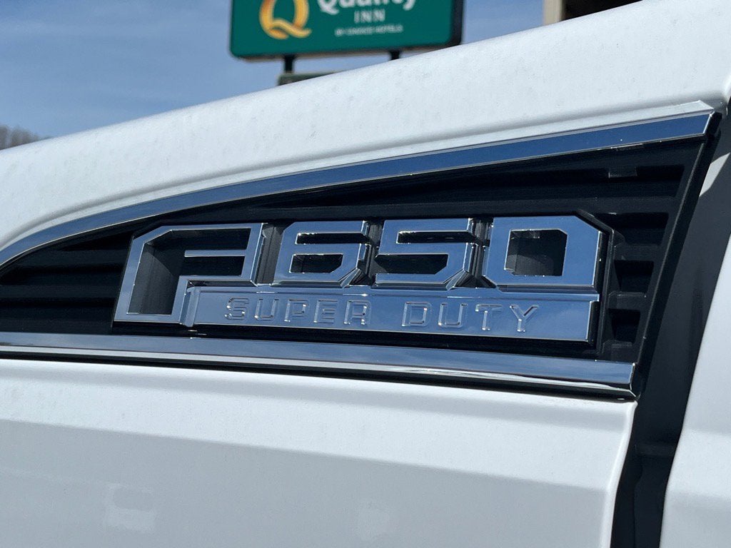 2025 Ford F-650SD Base