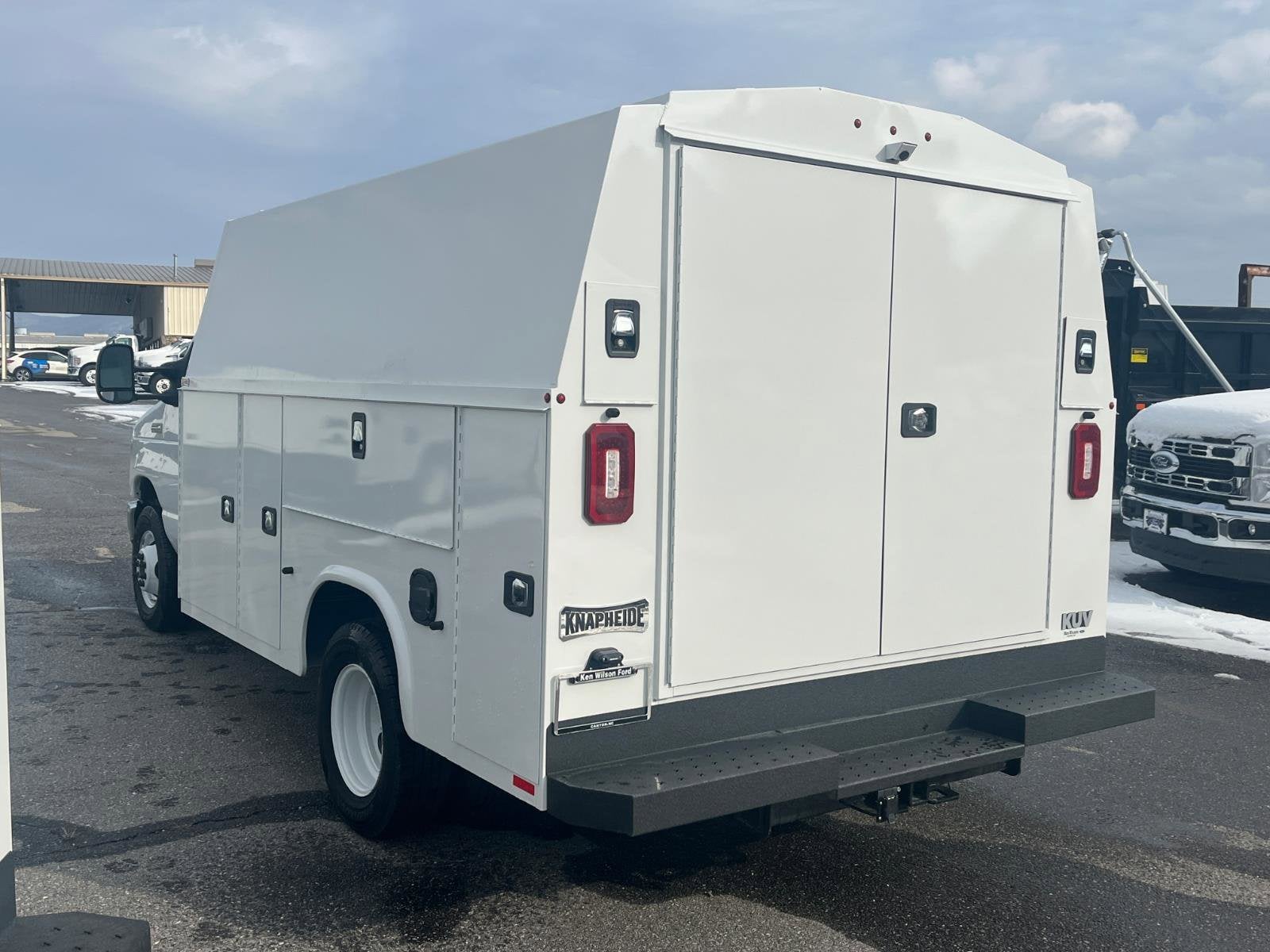 2026 Ford E-Series Cutaway Base Cutaway