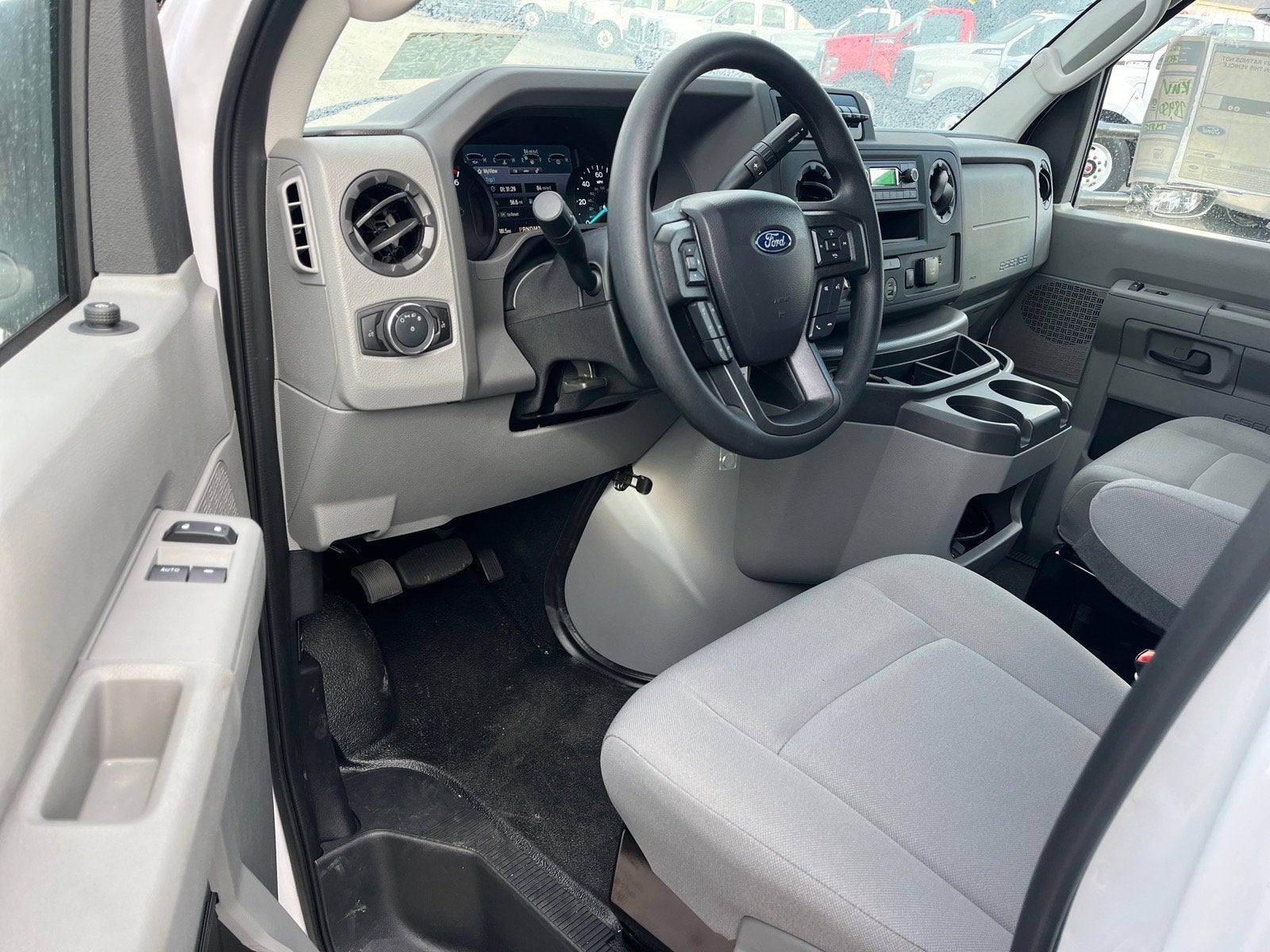 2026 Ford E-Series Cutaway Base Cutaway