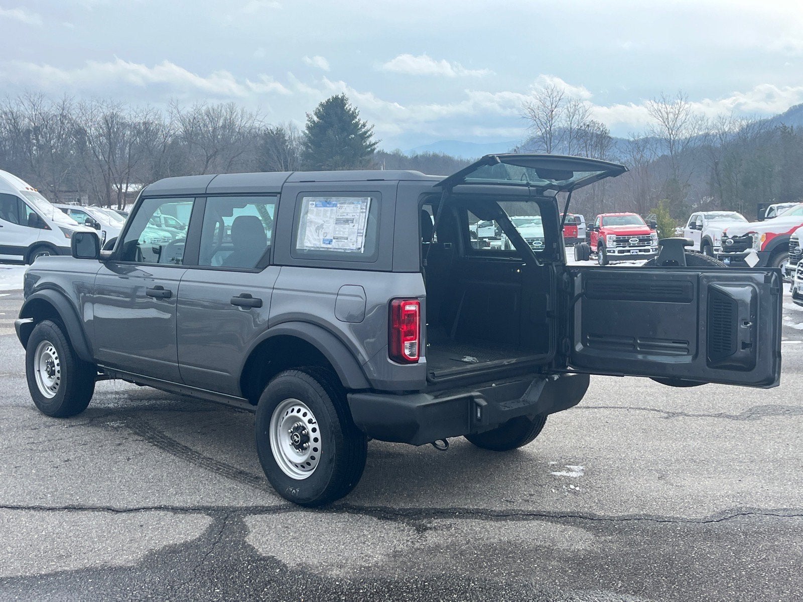 2025 Ford Bronco Base