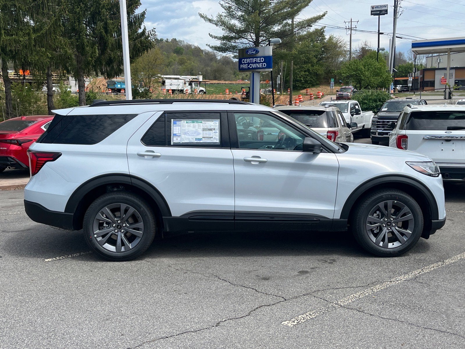 2026 Ford Explorer Active w/200A Pkg