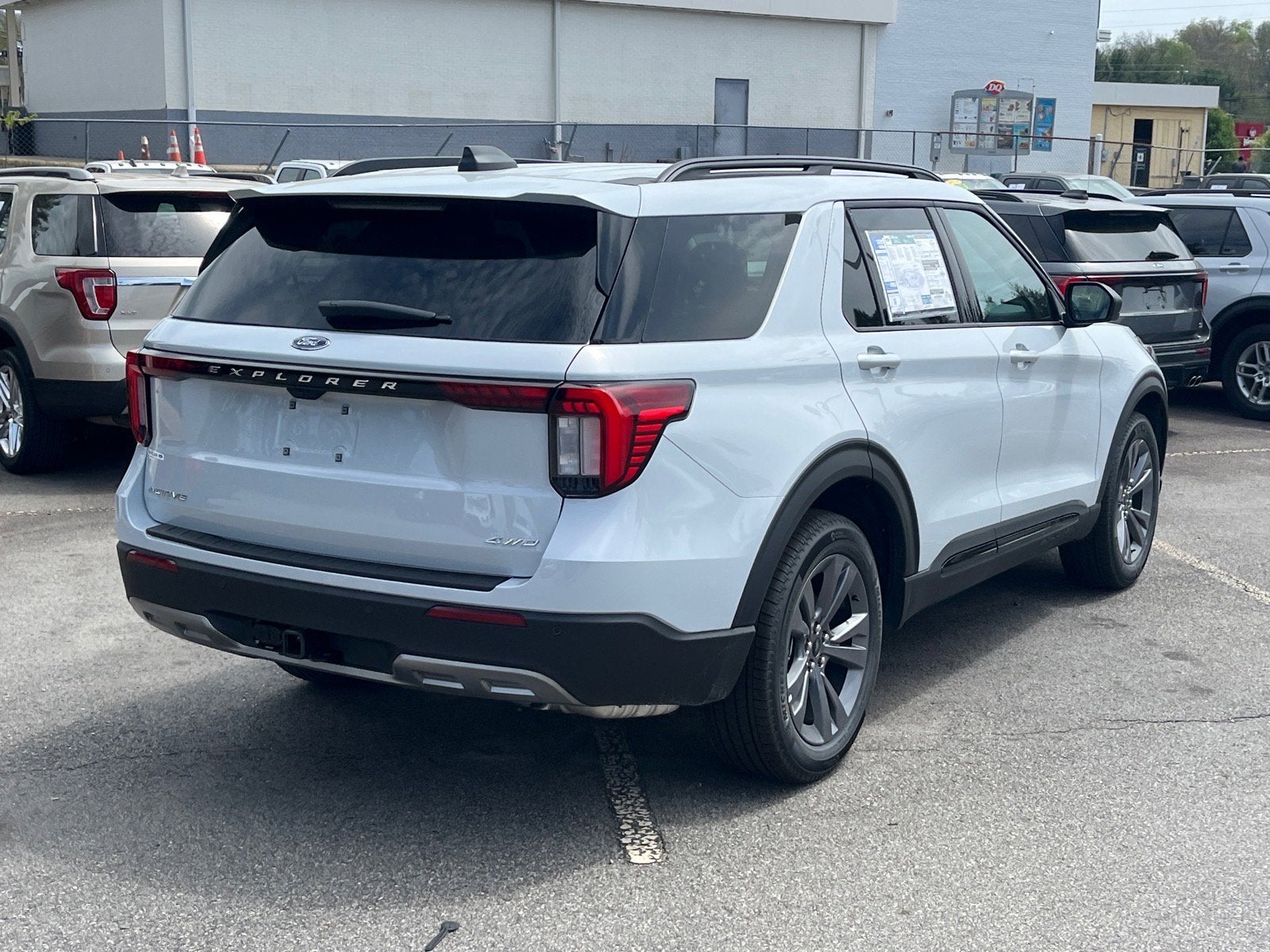 2026 Ford Explorer Active w/200A Pkg