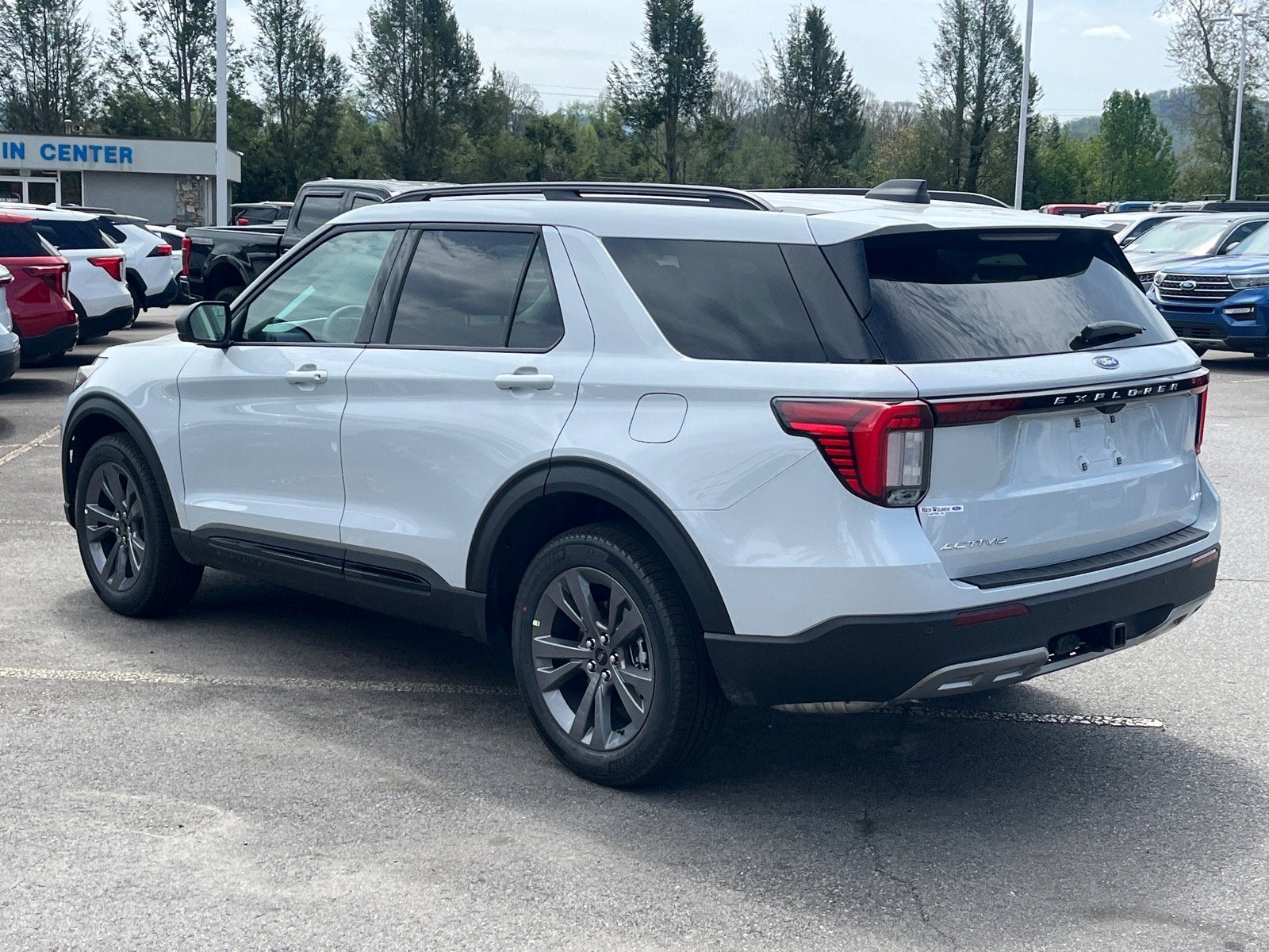 2026 Ford Explorer Active w/200A Pkg