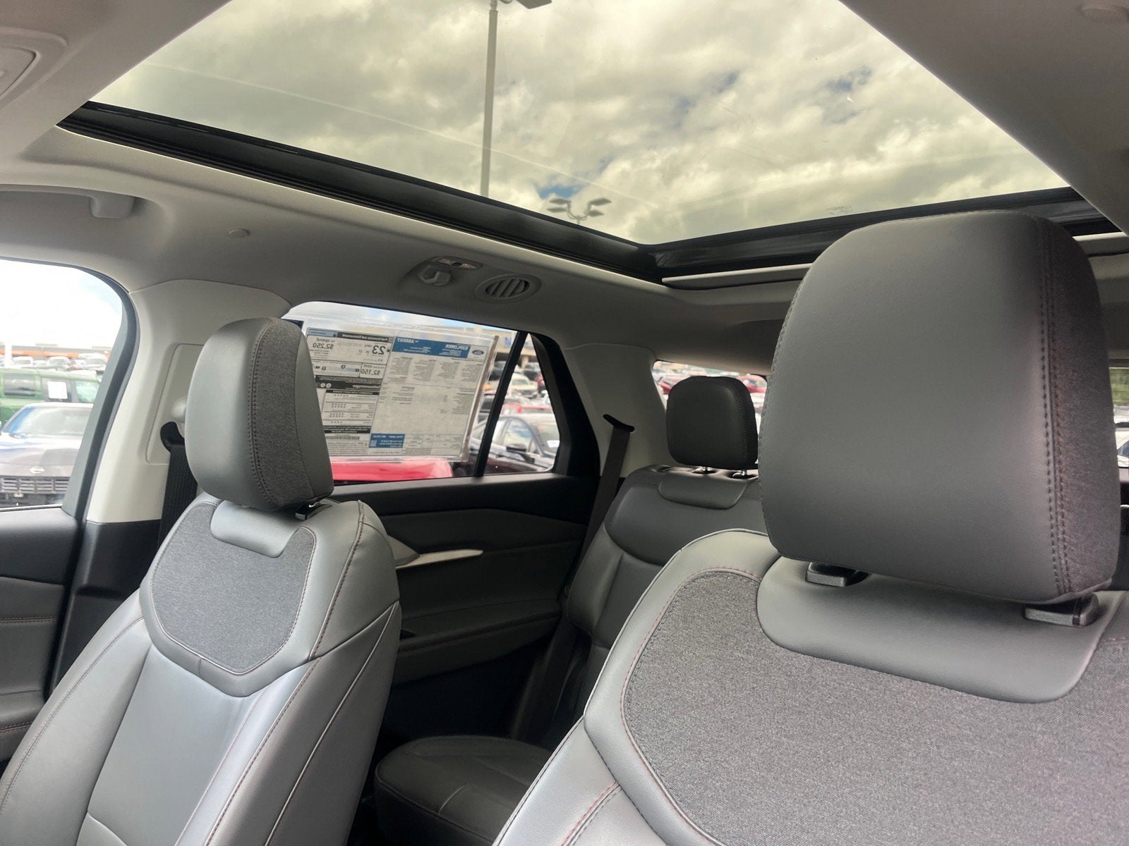 2026 Ford Explorer Active w/200A Pkg