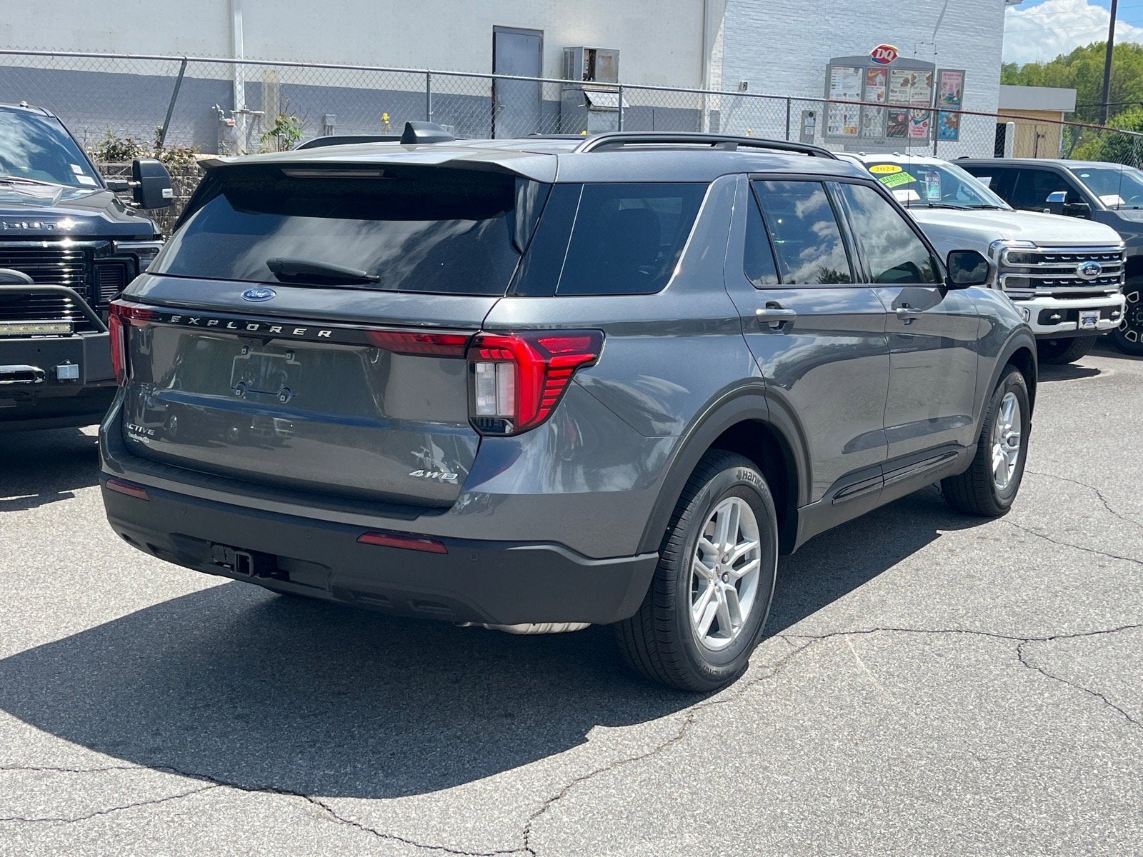 2026 Ford Explorer Active w/200A Pkg