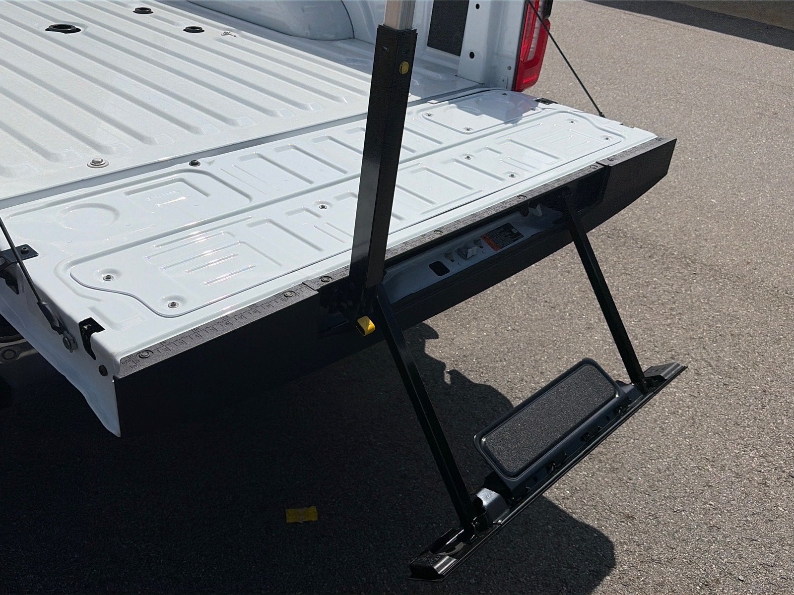 2026 Ford Super Duty F-350 DRW LARIAT