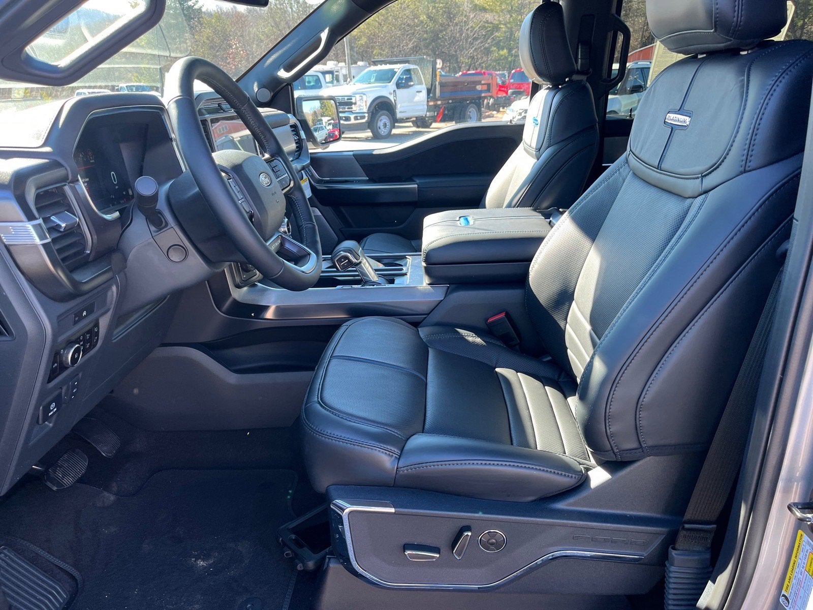 2025 Ford F-150 Platinum