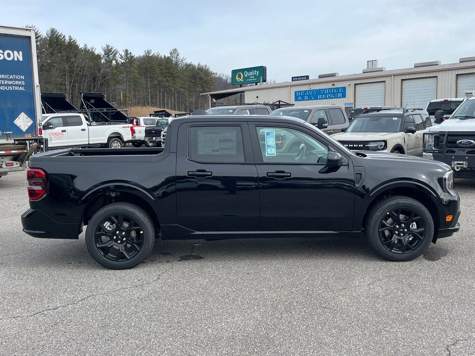 2026 Ford Maverick Lobo Standard