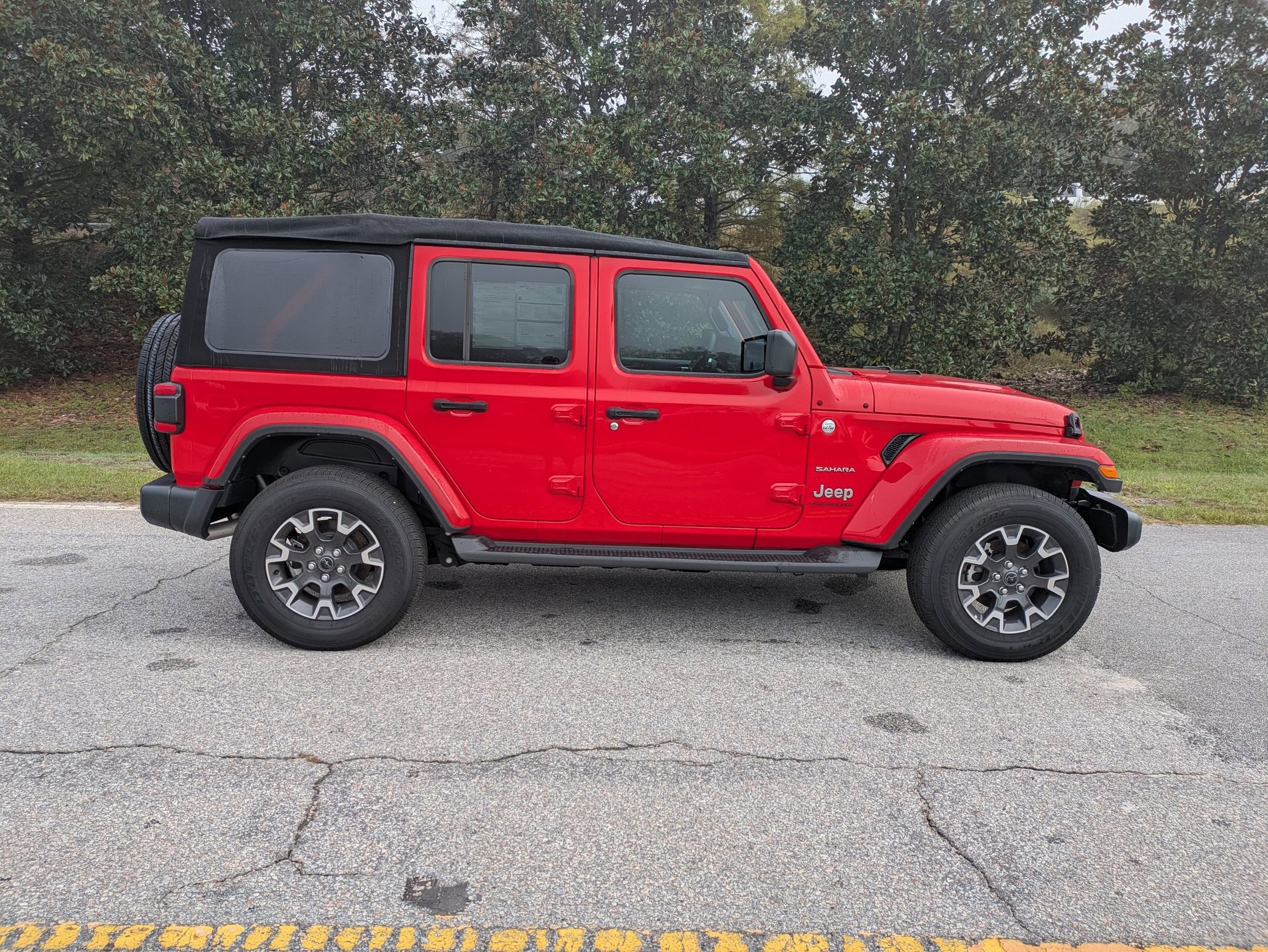 2024 Jeep Wrangler Sahara