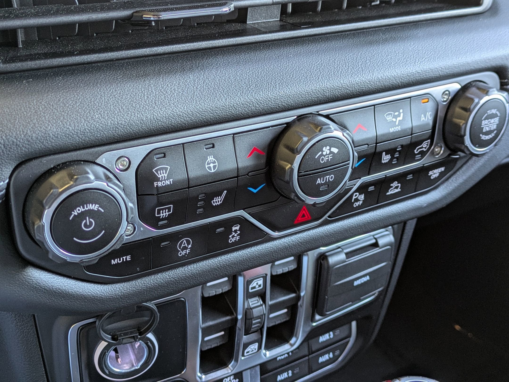 2024 Jeep Gladiator Mojave X