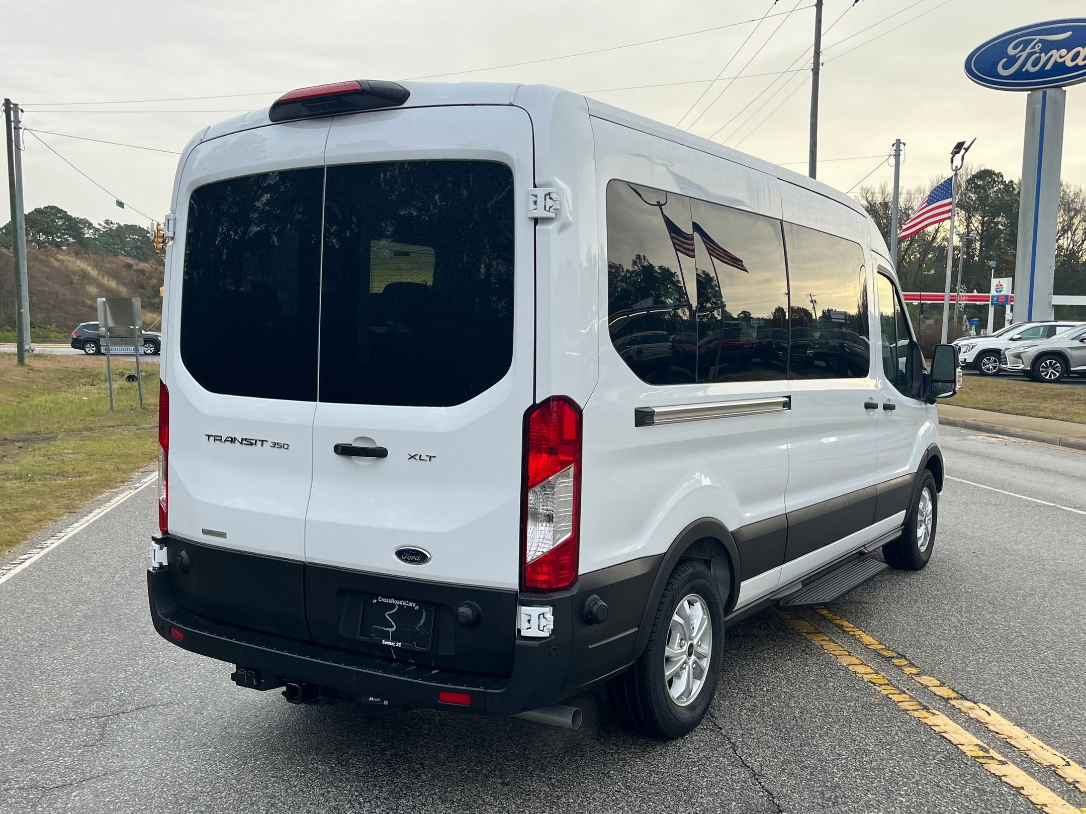 2025 Ford Transit Passenger Wagon XLT
