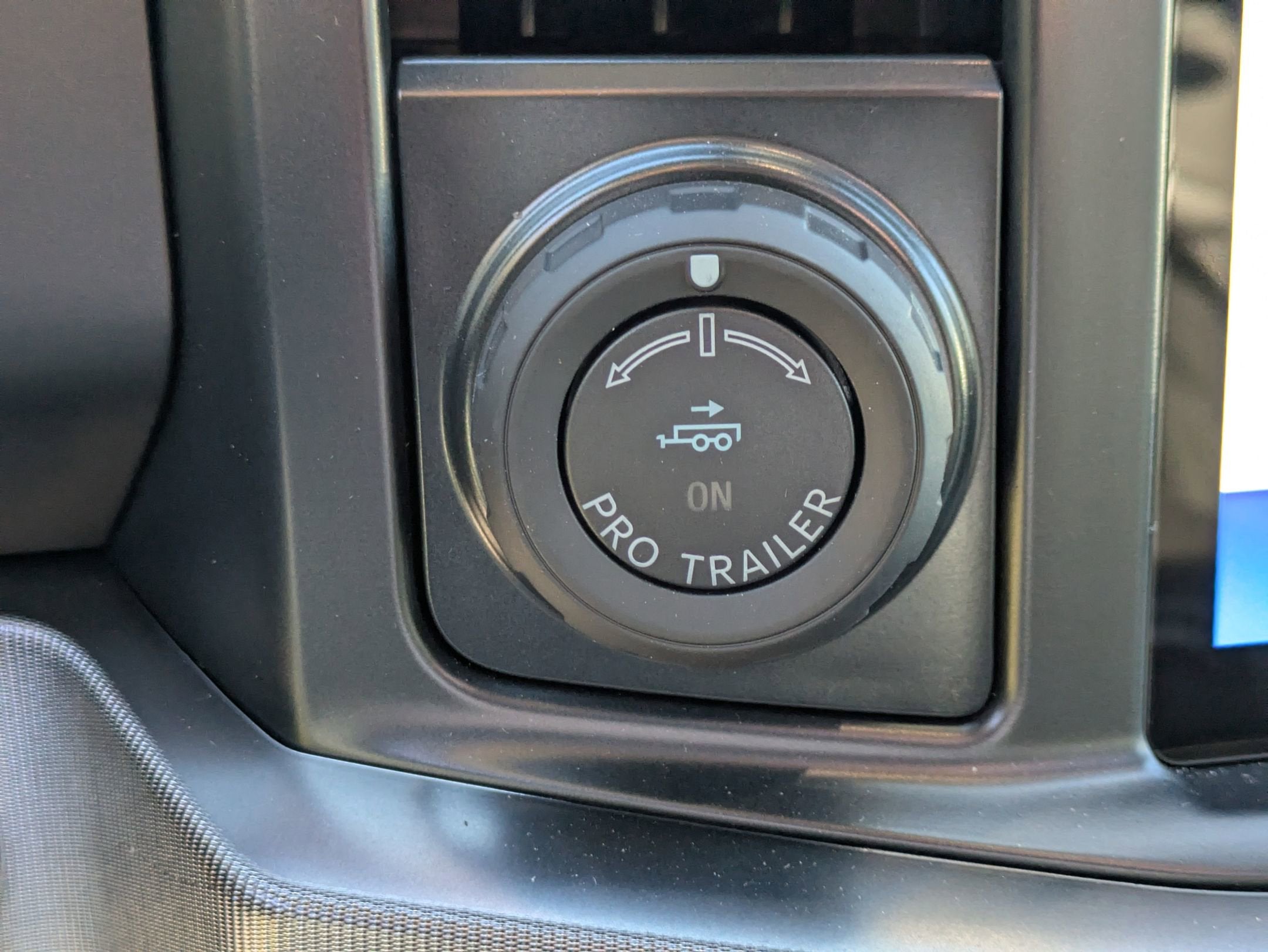 2025 Ford Super Duty F-350 SRW Platinum