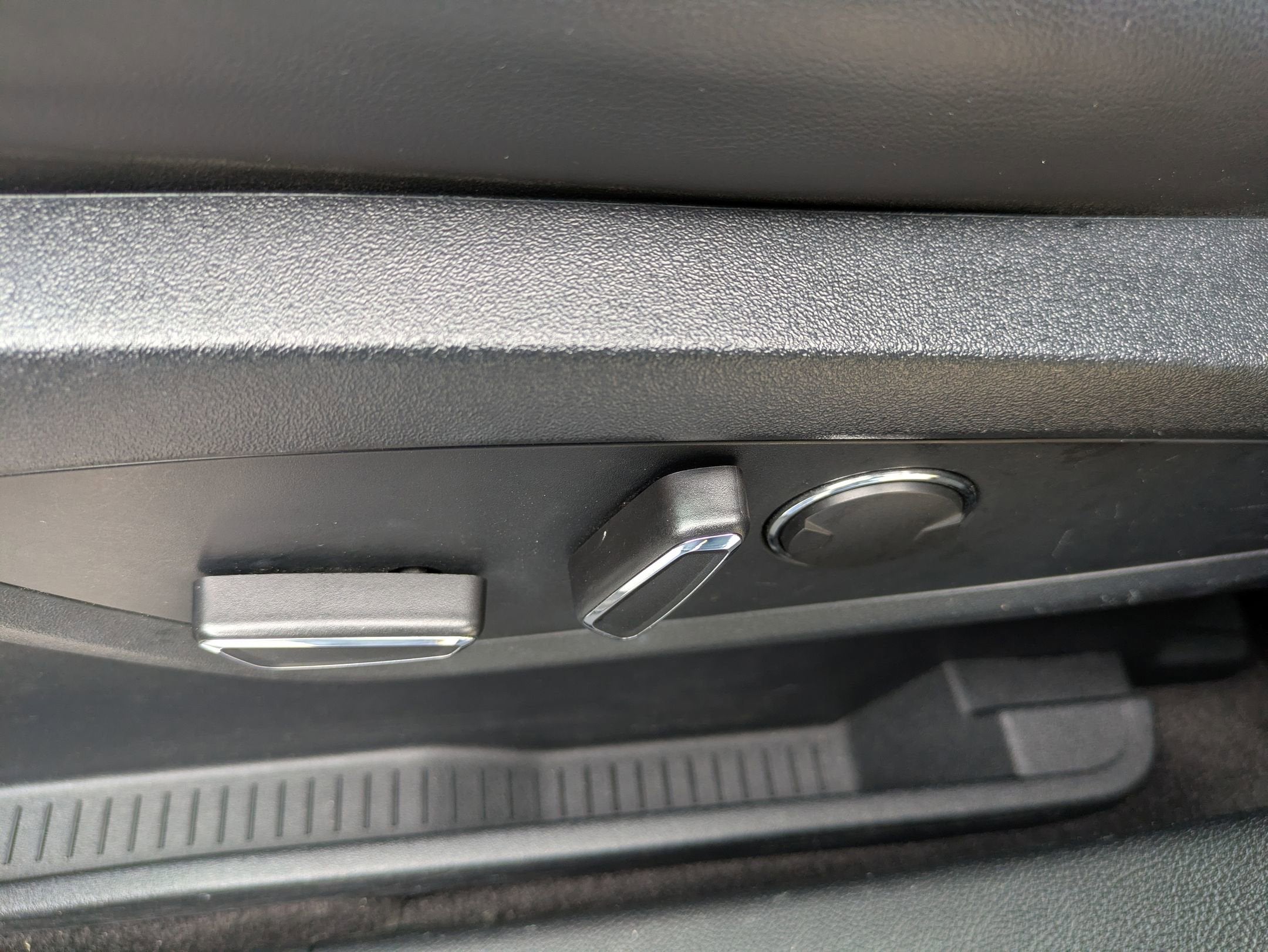 2020 Lincoln Nautilus Standard