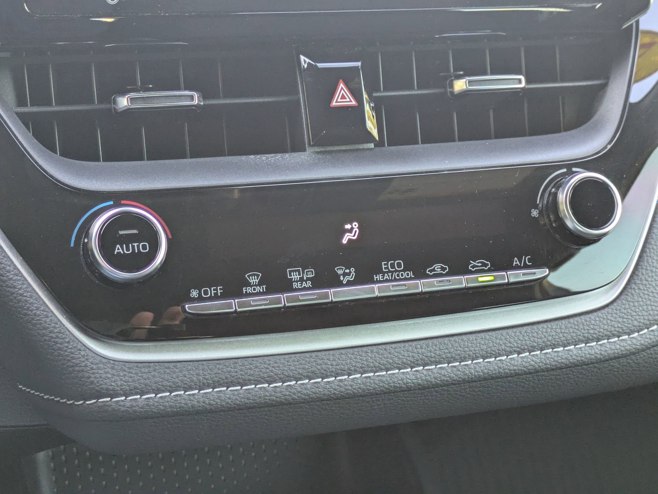 2020 Toyota Corolla Hatchback SE