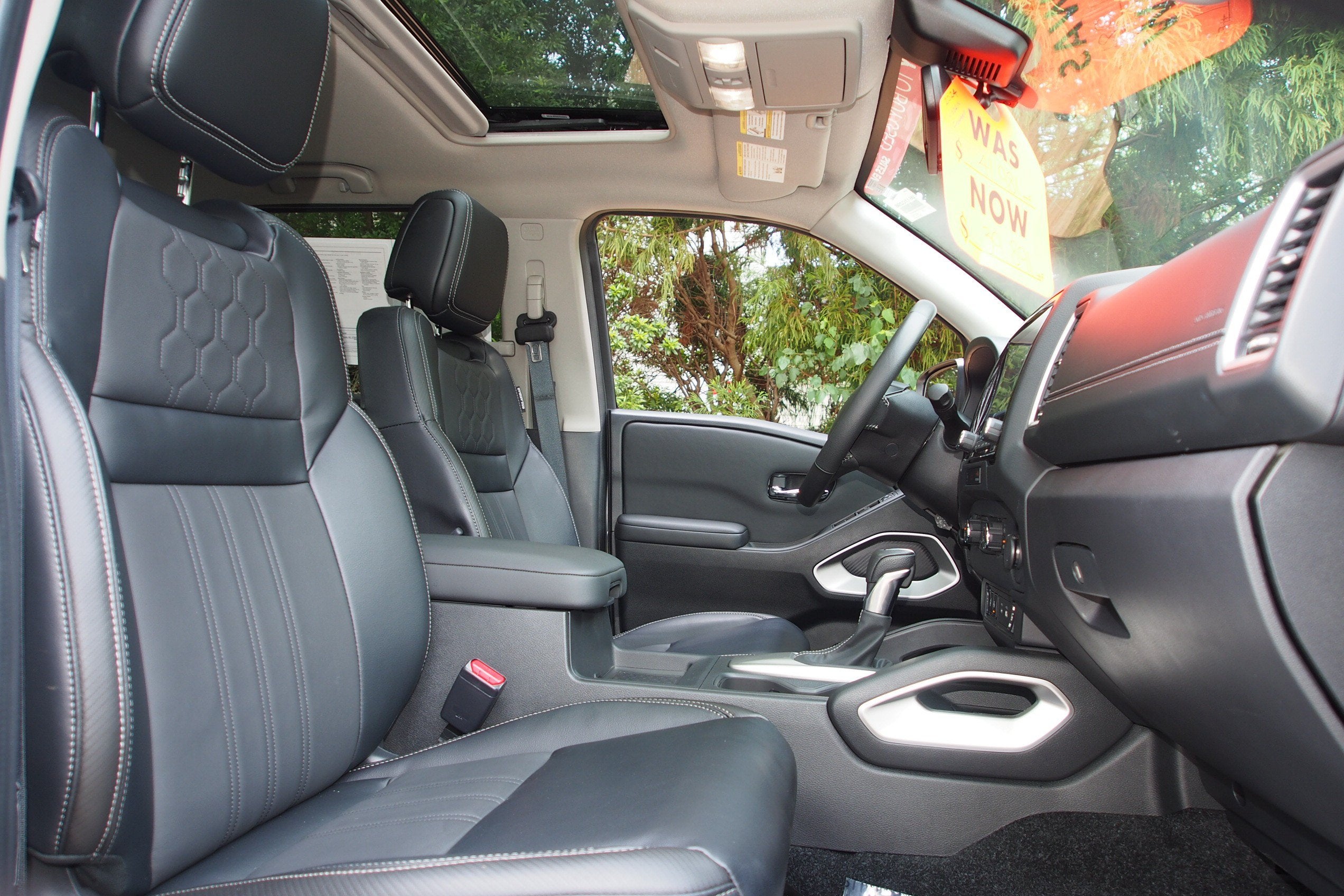 2024 Nissan Frontier SL