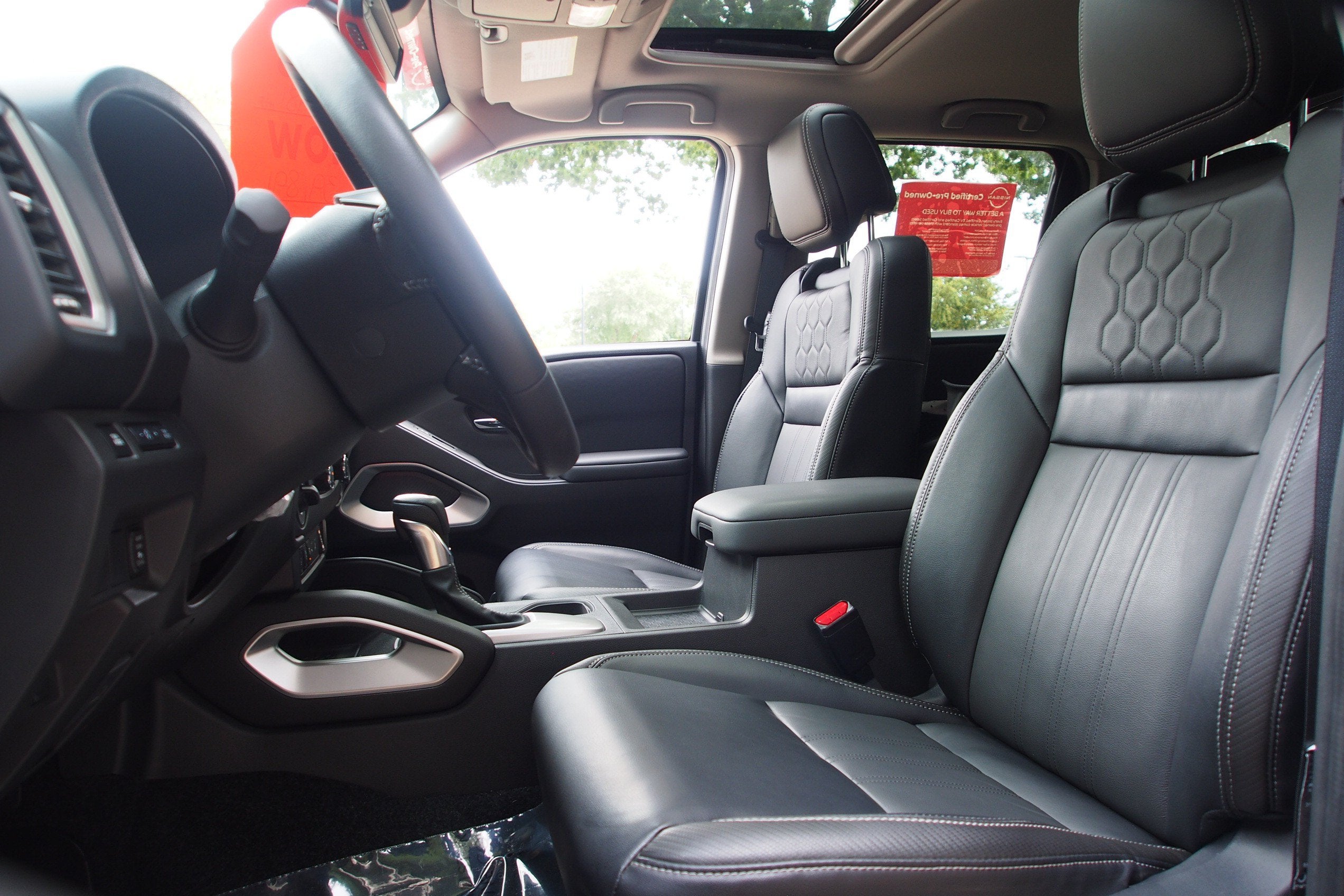 2024 Nissan Frontier SL