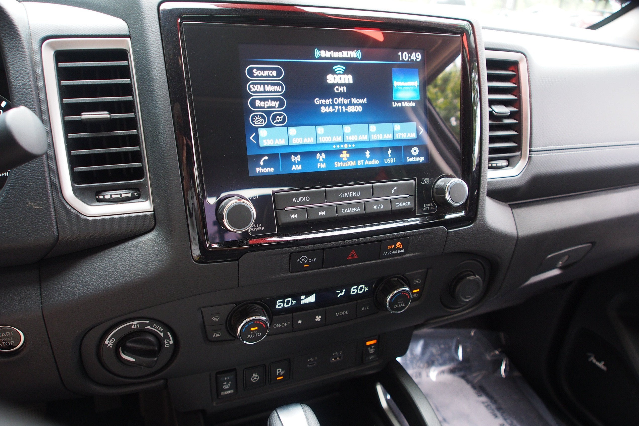 2024 Nissan Frontier SL