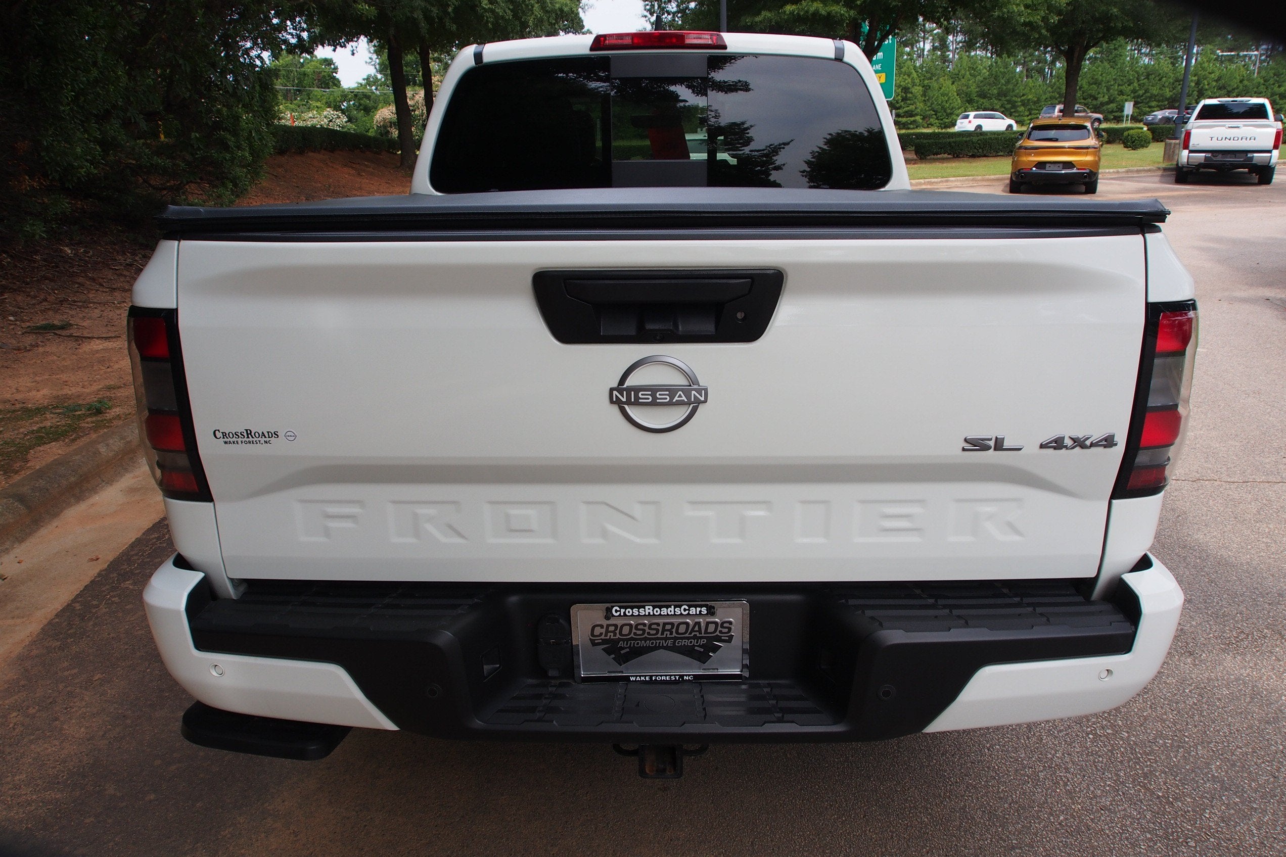 2024 Nissan Frontier SL