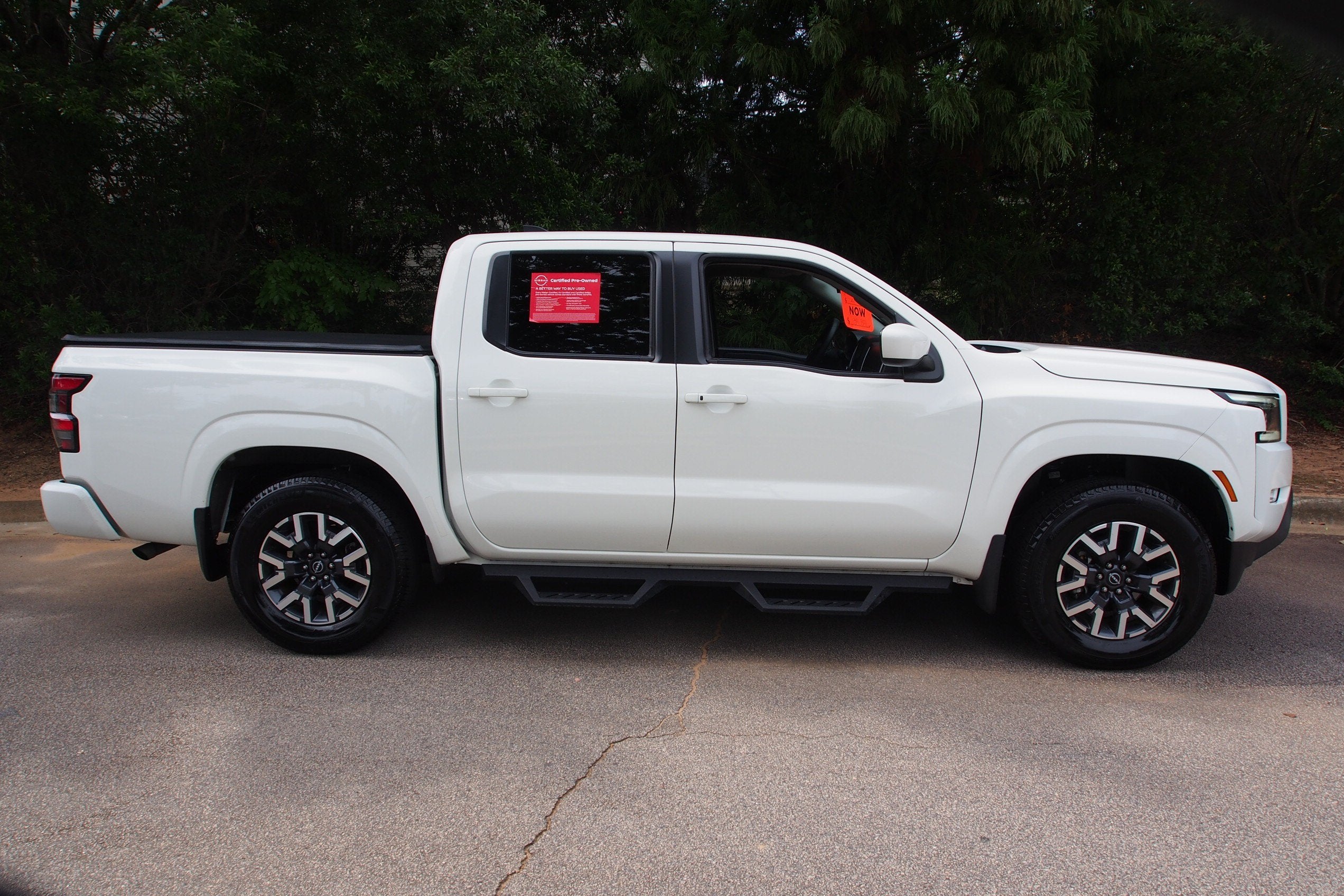 2024 Nissan Frontier SL