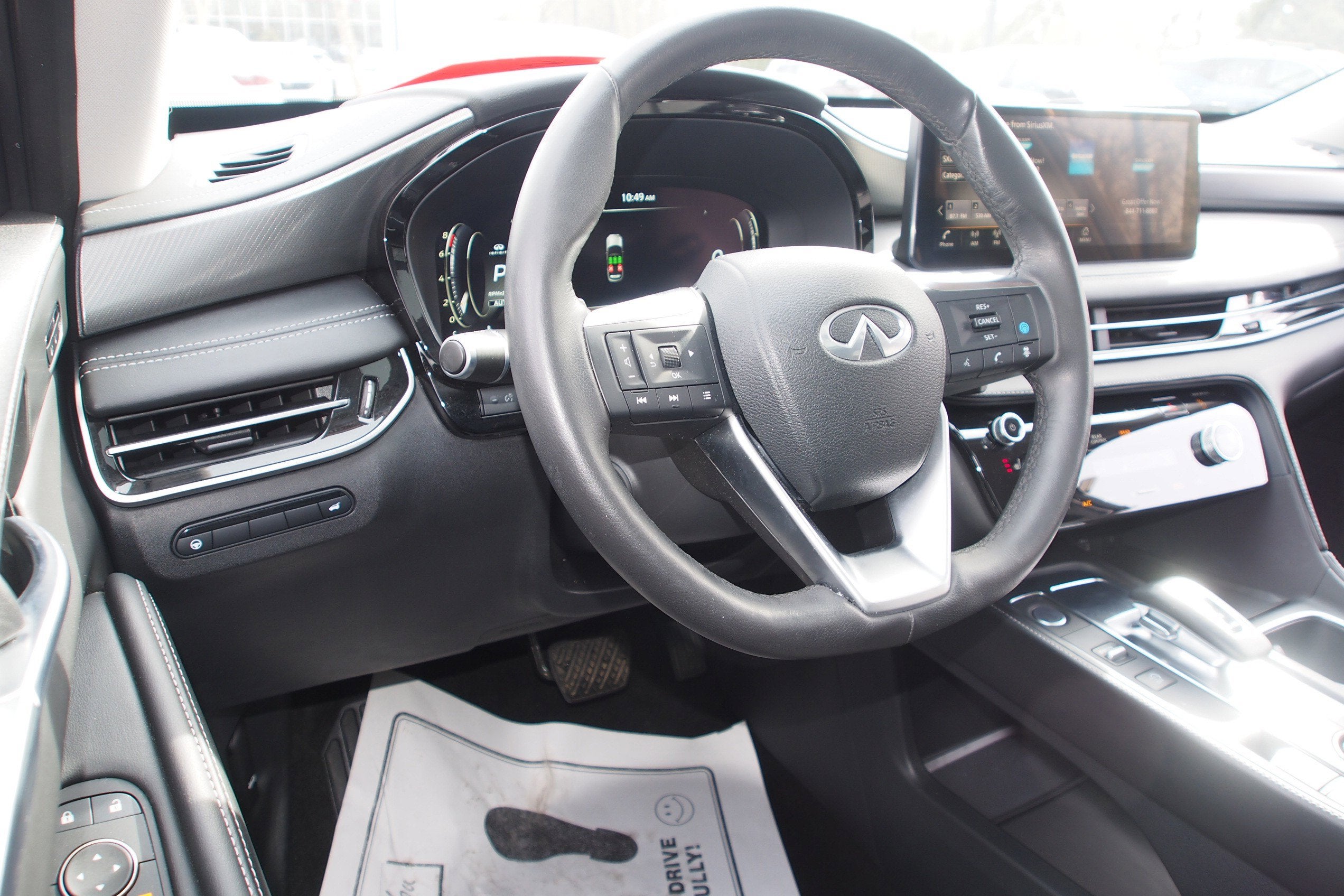 2023 INFINITI QX60 LUXE