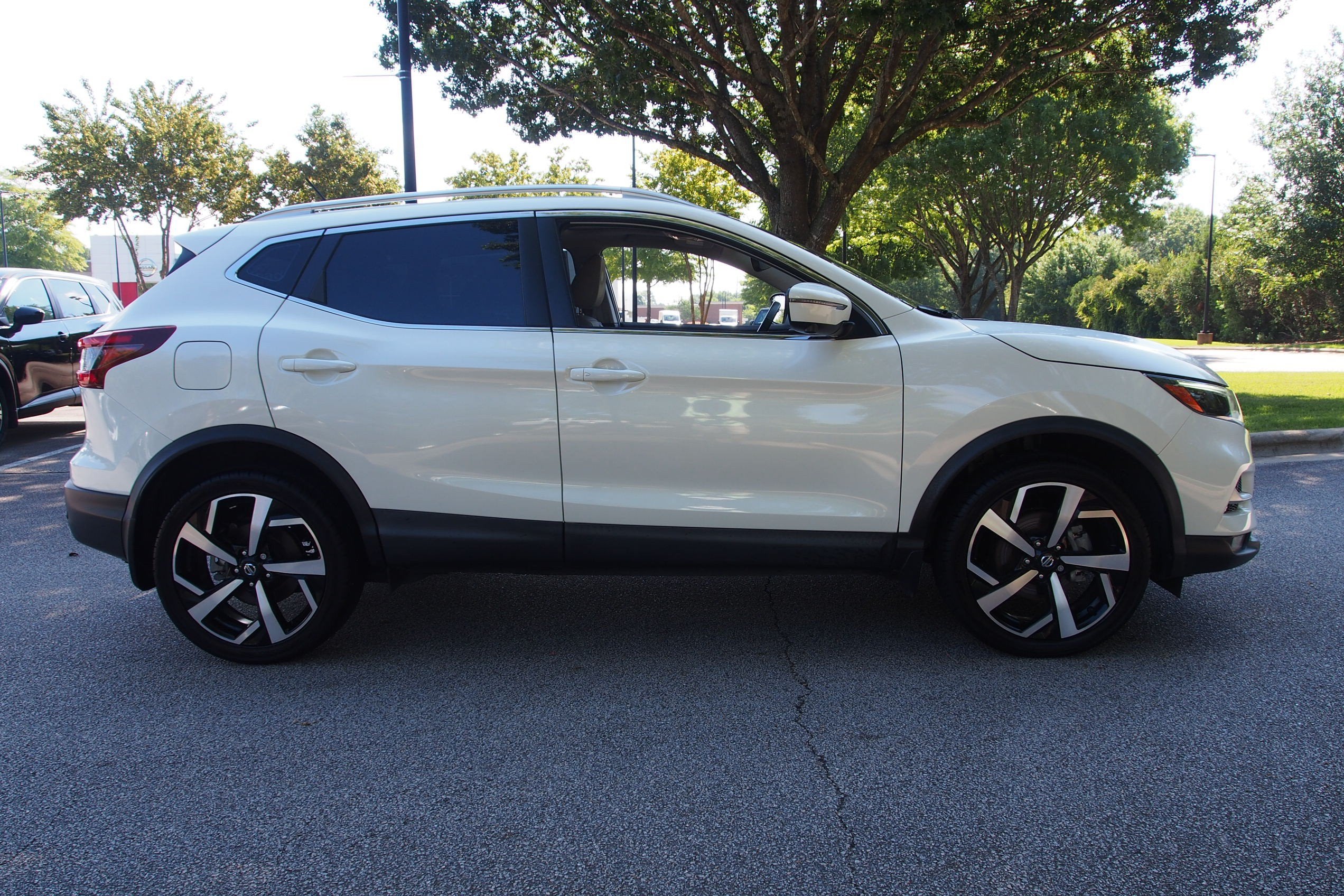 2022 Nissan Rogue Sport SL