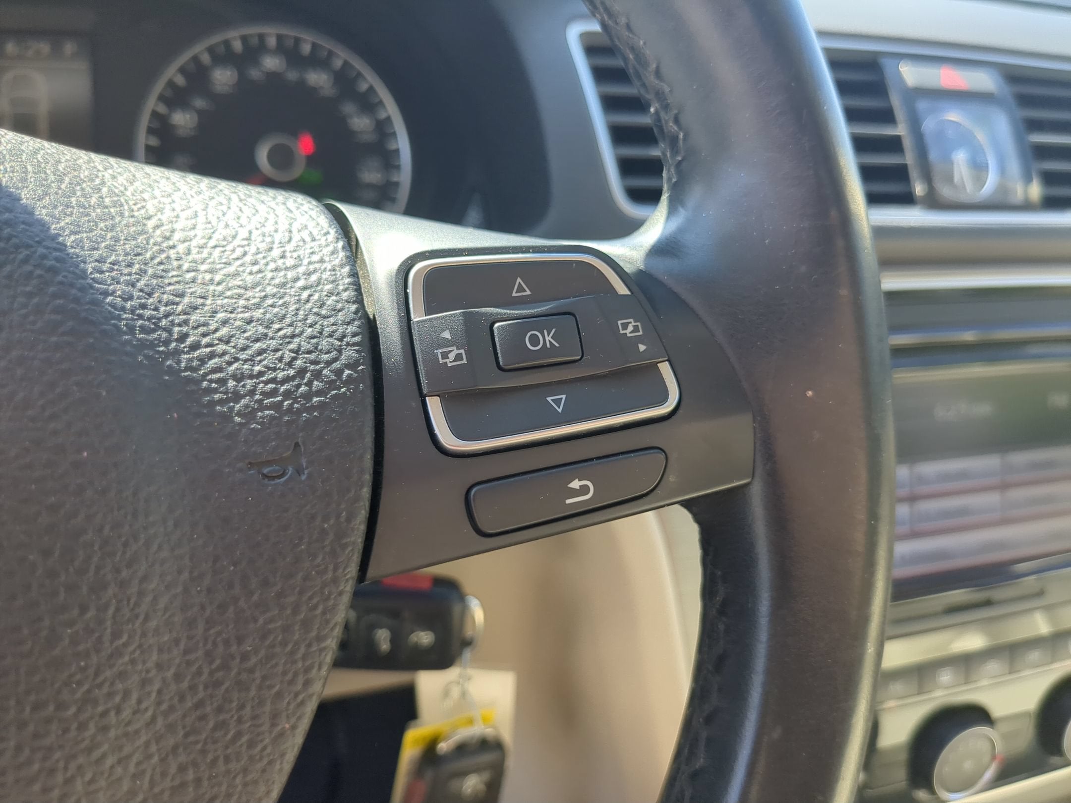 2015 Volkswagen Passat 2.0L TDI SE W/SUN