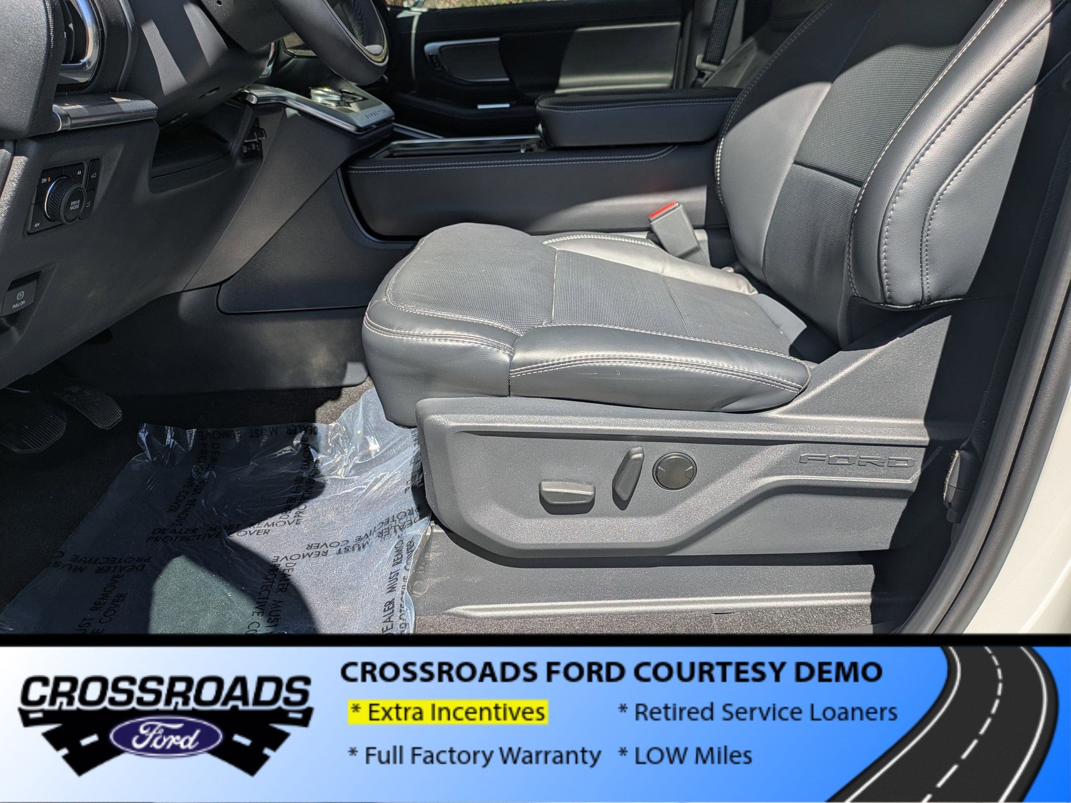 2025 Ford Expedition Platinum - Crossroads Courtesy Demo