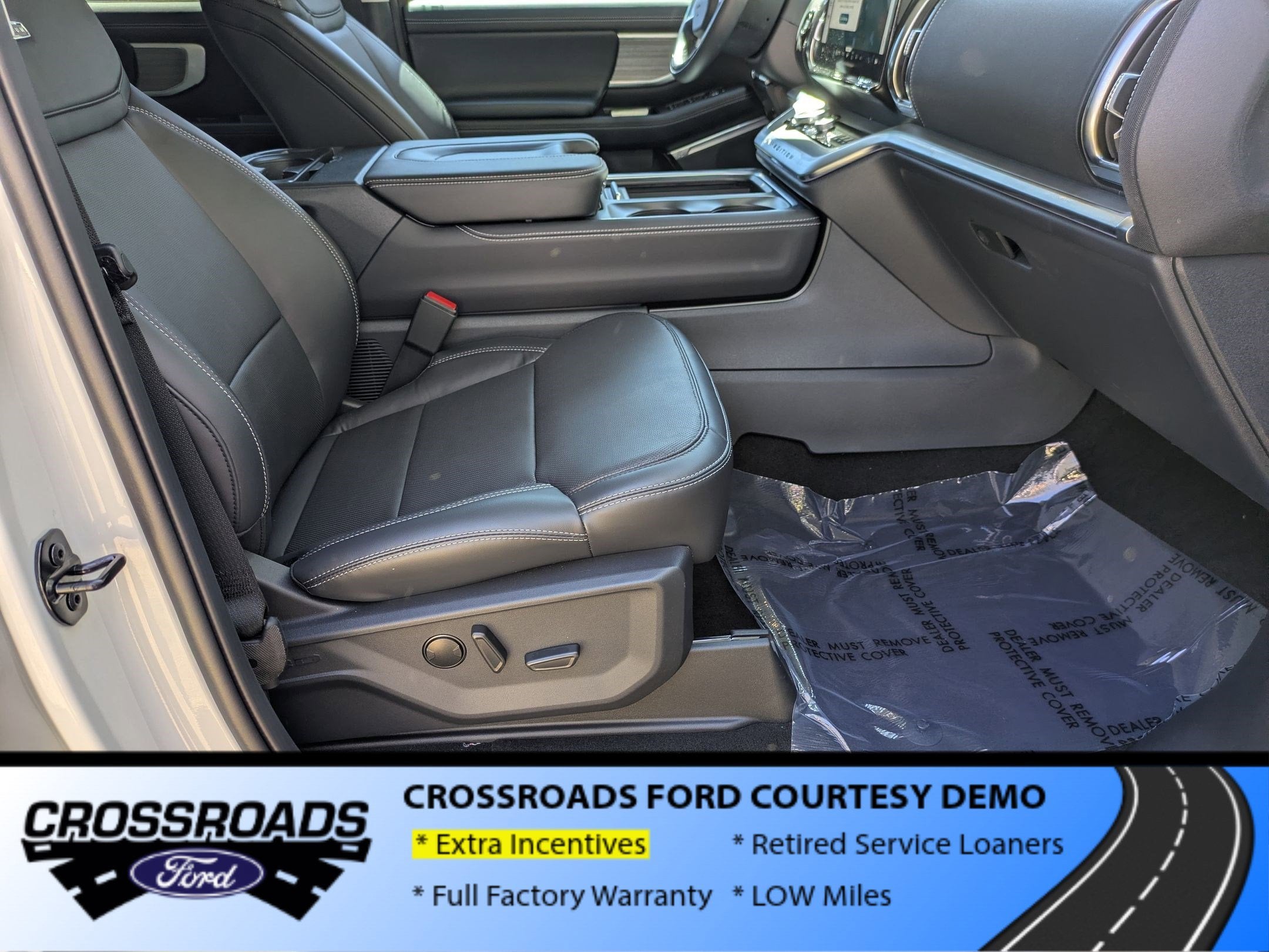 2025 Ford Expedition Platinum - Crossroads Courtesy Demo