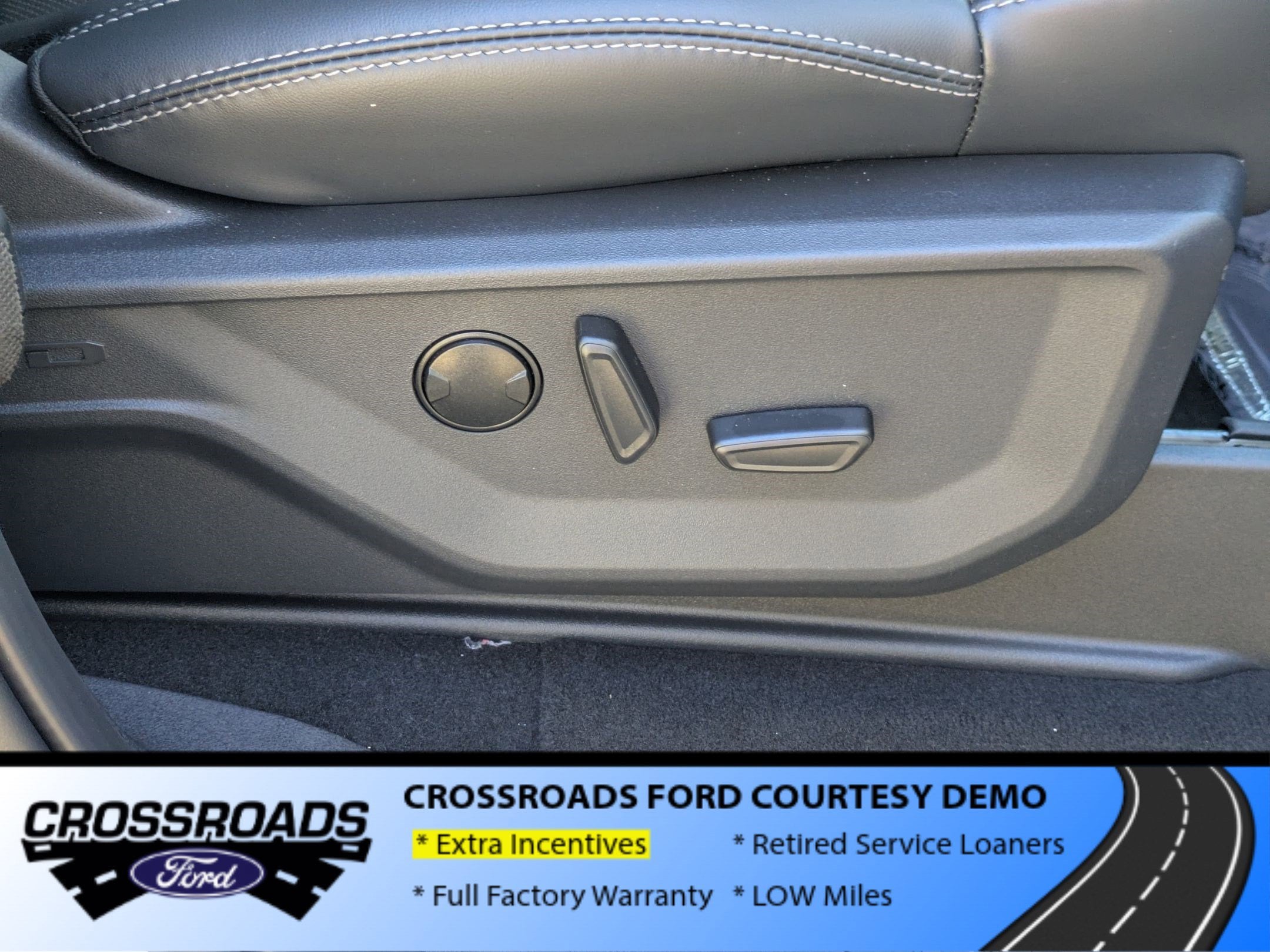 2025 Ford Expedition Platinum - Crossroads Courtesy Demo