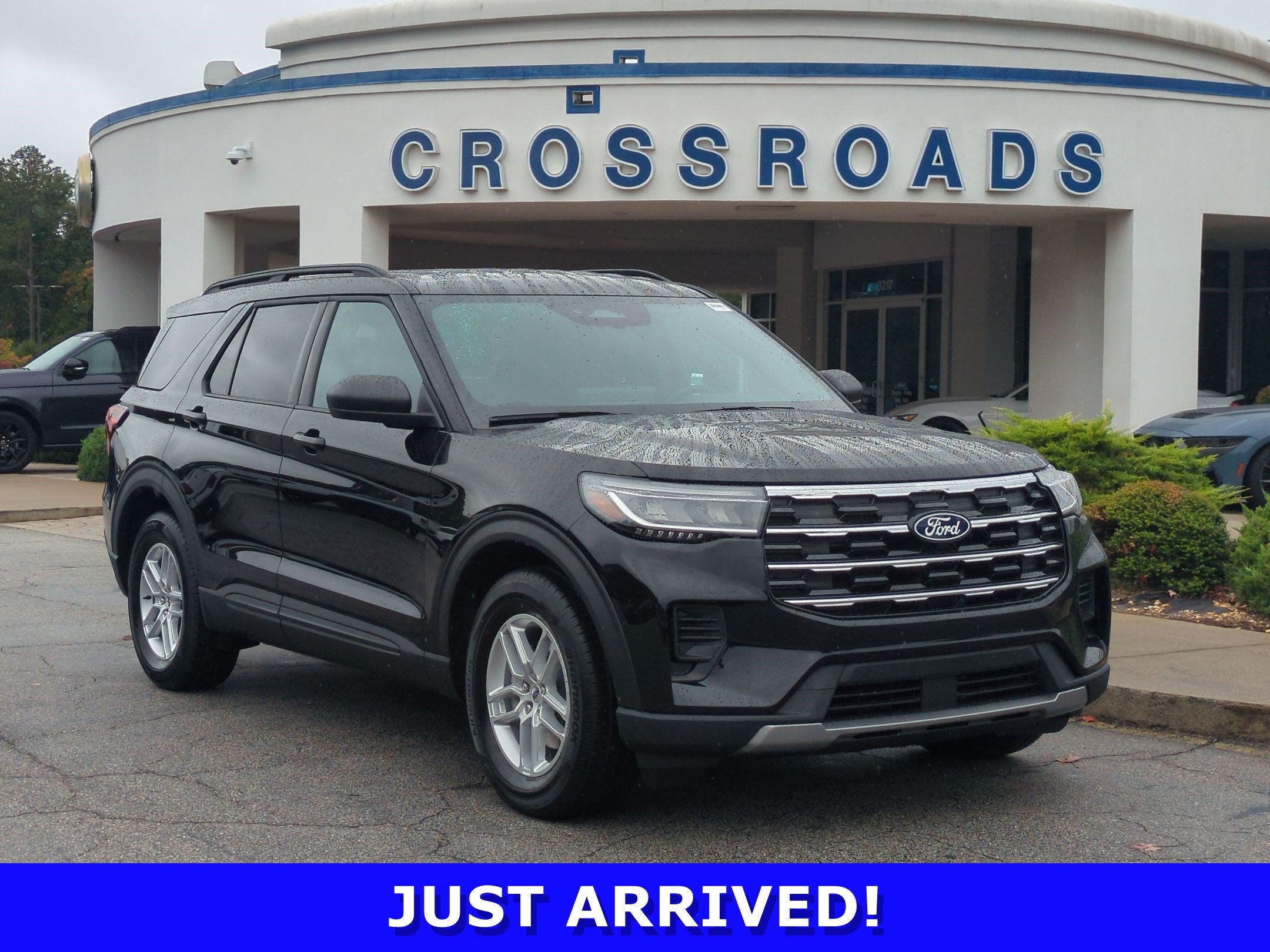 2027 Ford Explorer Active w/200A Pkg